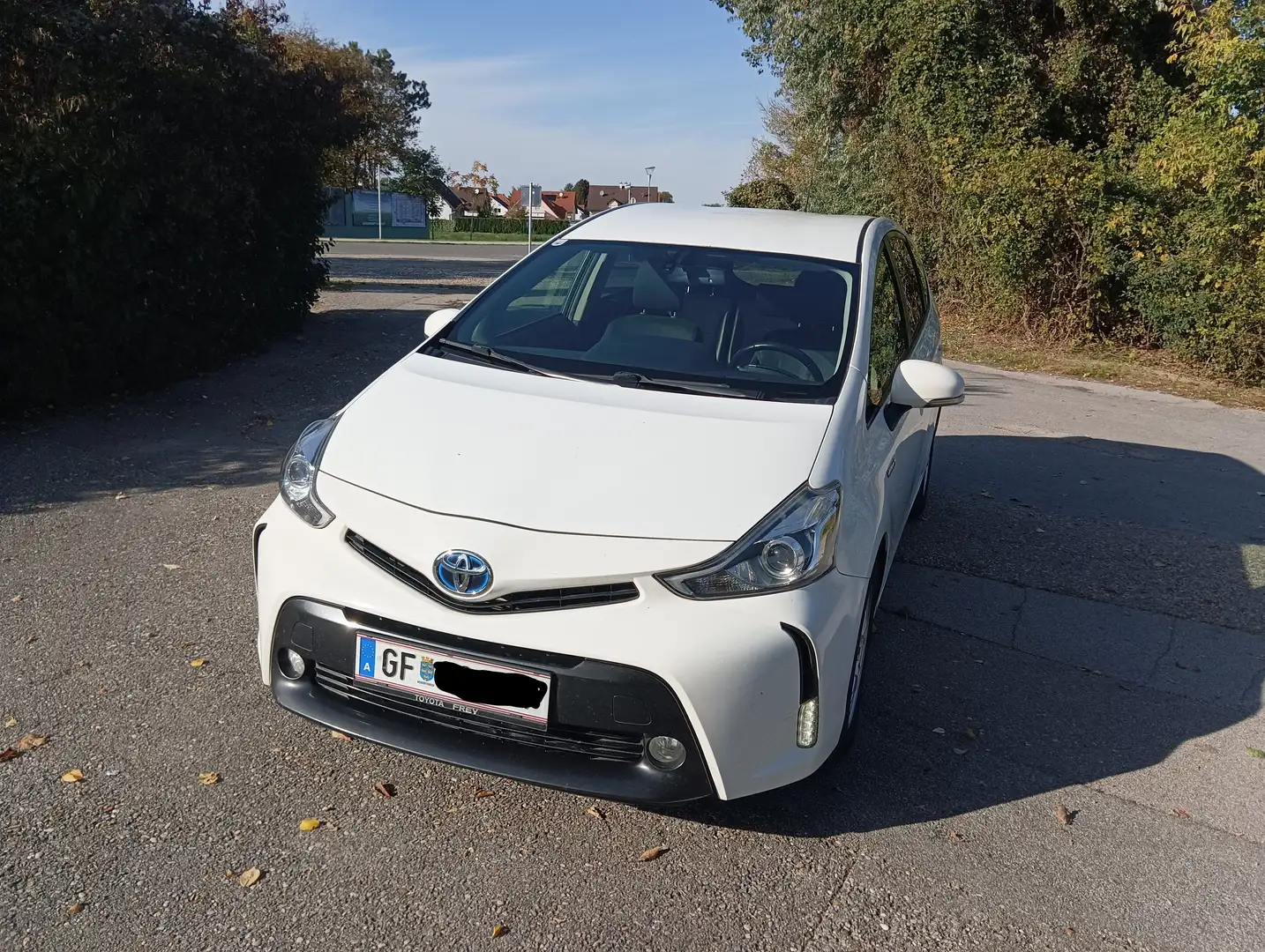 Toyota Prius+ 1,8 VVT-i Hybrid Comfort*7Sitze*Teilleder*HeadUp Weiß - 1