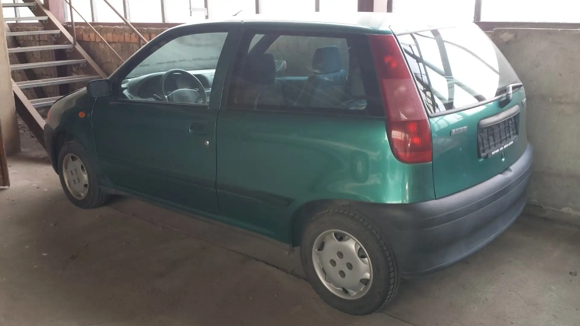 Fiat Punto Zielony - 1