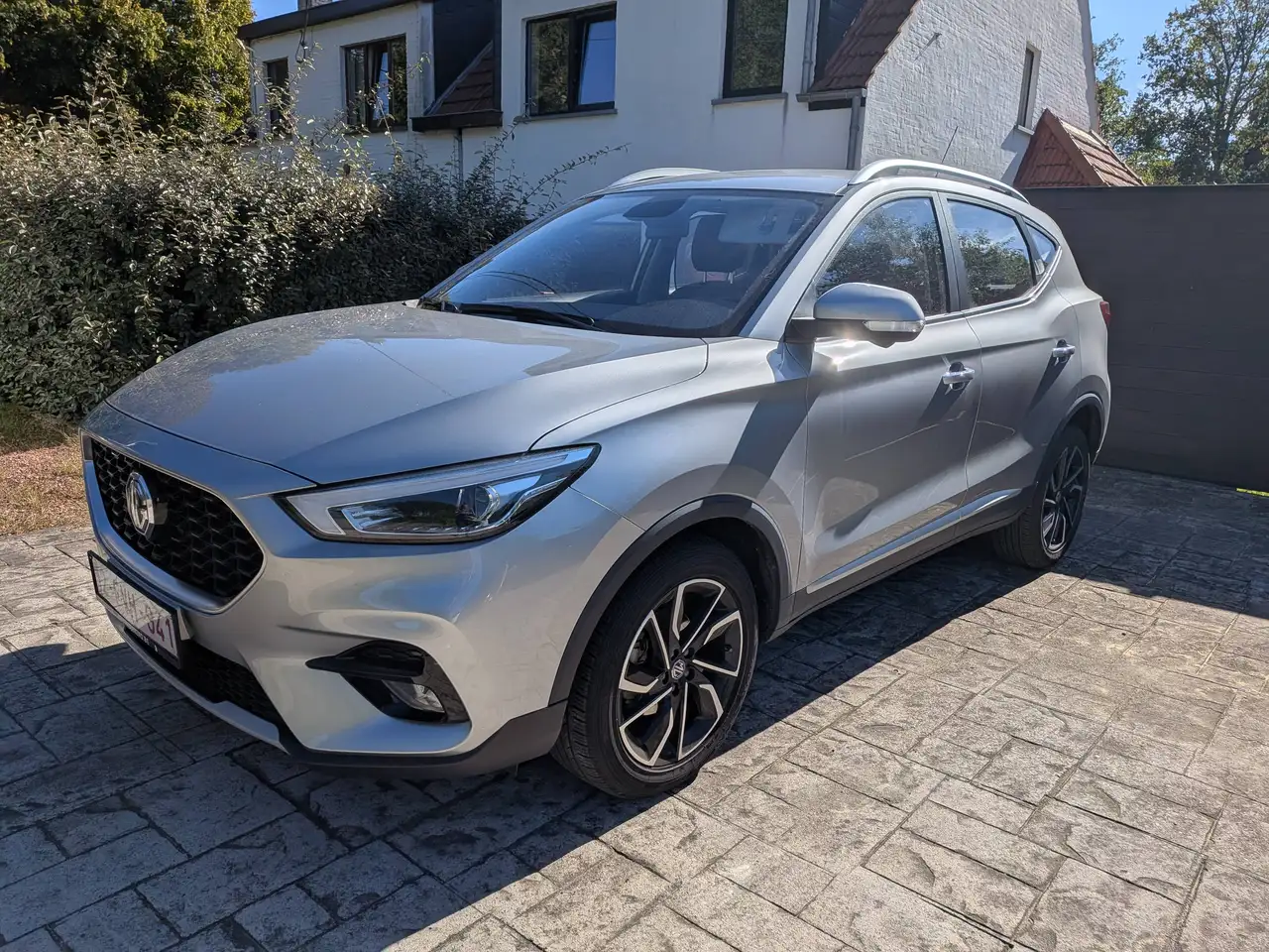MG ZS
