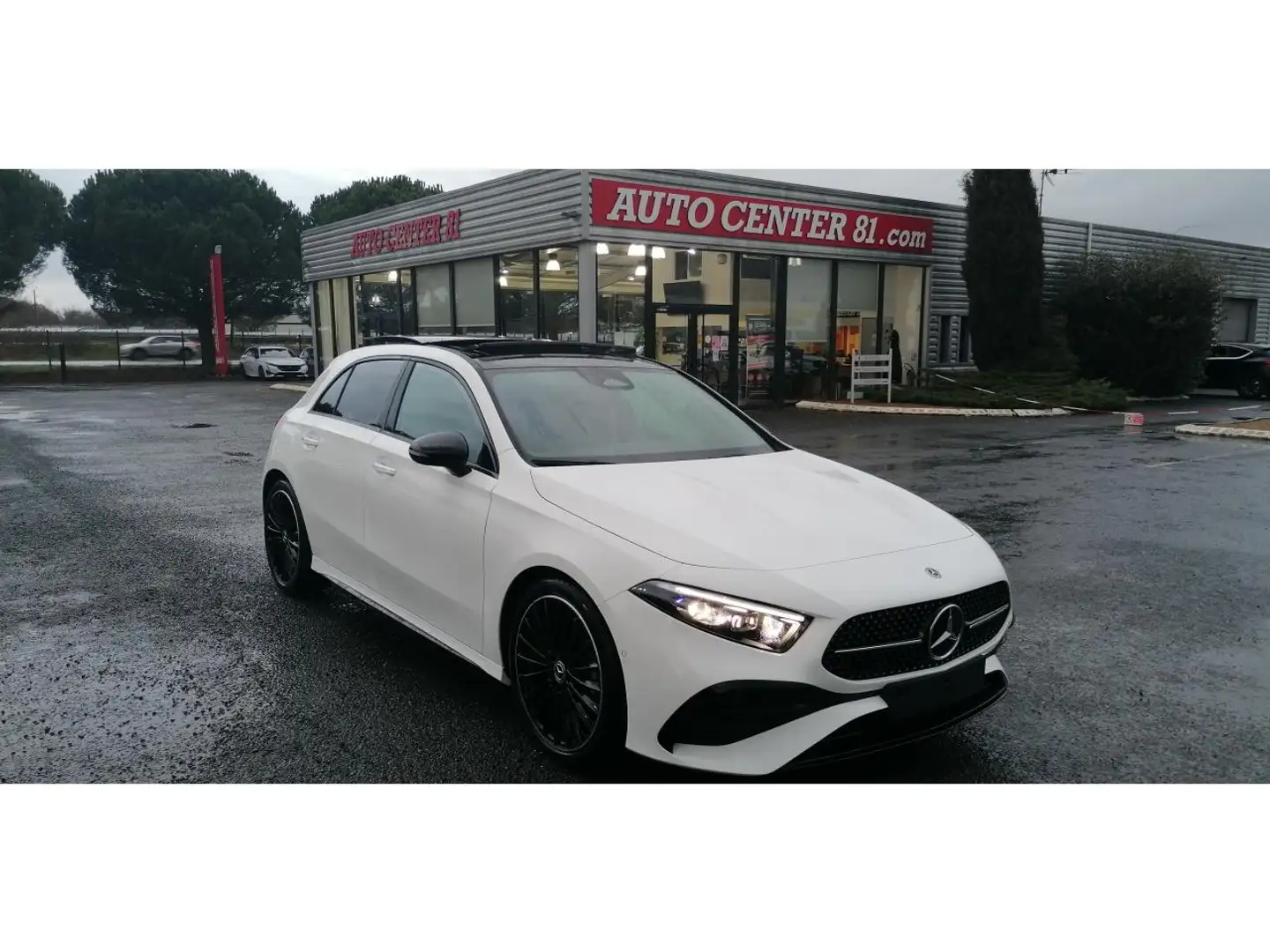 Mercedes-Benz A 200 200 d 8G-DCT AMG Line Exclusive Design PRIX HT POUR EXPORT DZ Blanc - 1