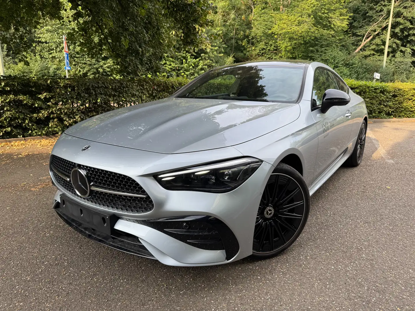 Mercedes-Benz CLE 220 CLE Coupé 220 d AMG Line srebrna - 1