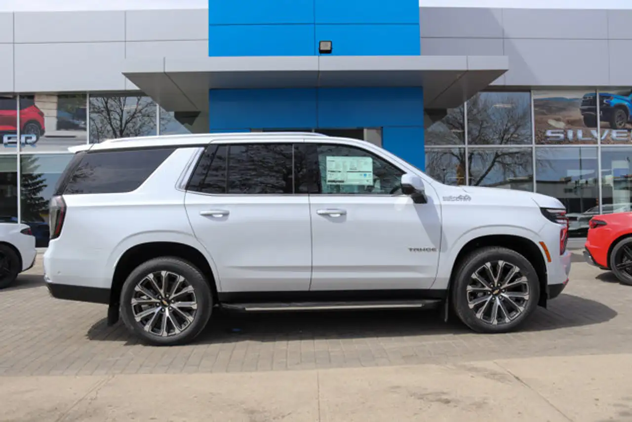 Chevrolet Tahoe снимка Chevrolet Tahoe