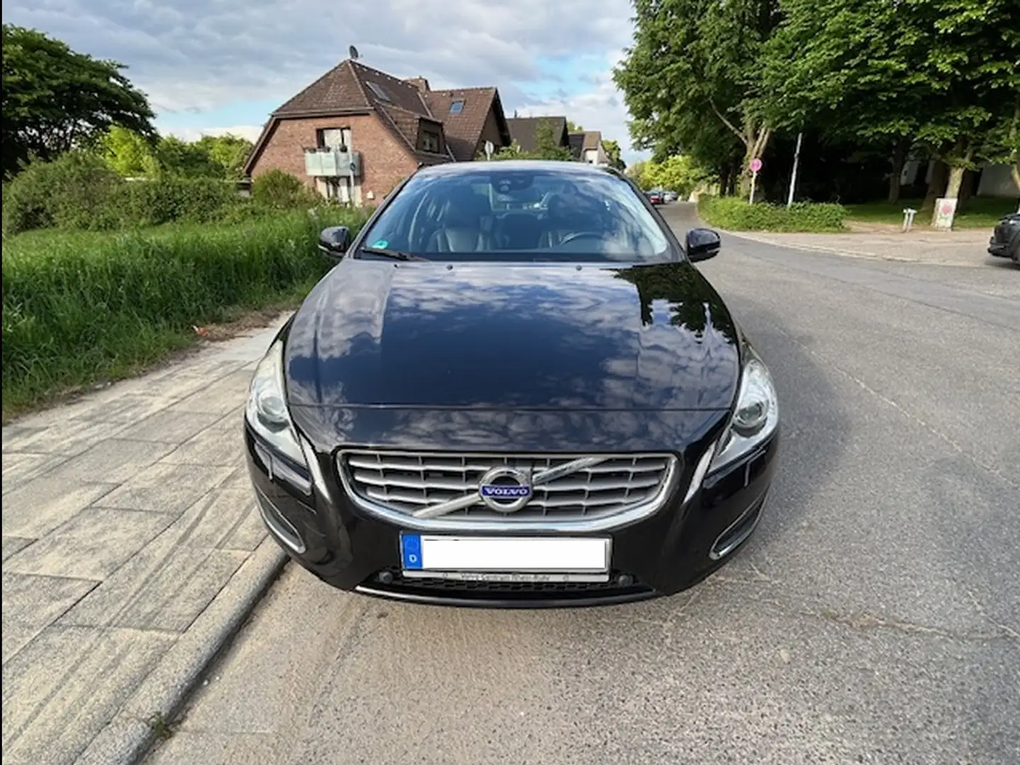 Volvo S60 S60 D5 AWD Geartronic Summum Noir - 1