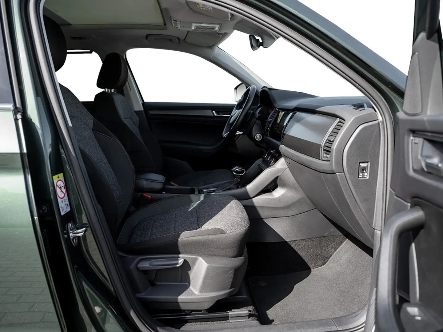 Skoda Kodiaq 2.0 TDI Clever 4x4 DSG AHK 360 PANO ST Grün - 2
