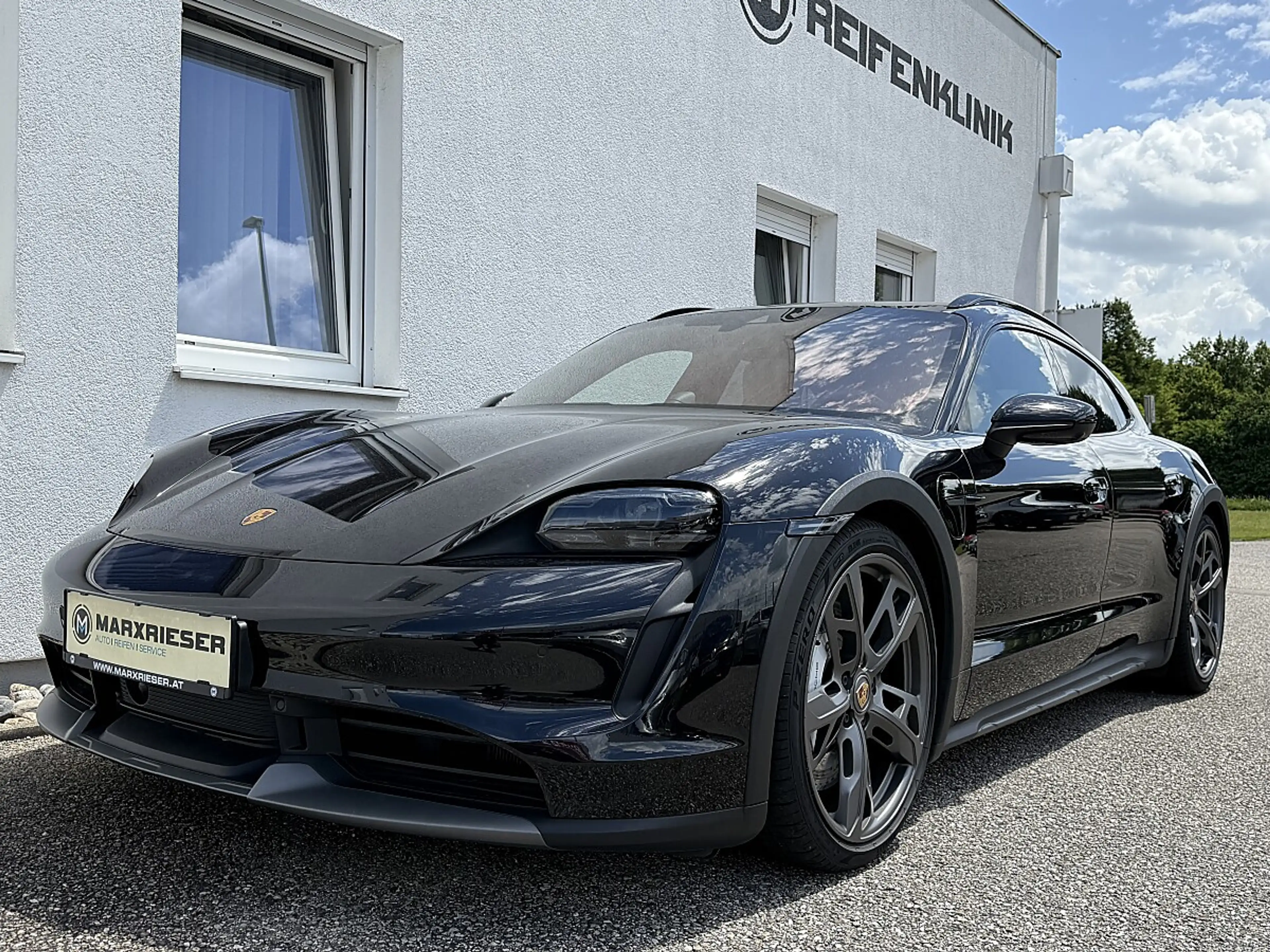Porsche Taycan TURBO Cross Turismo | APPROVED | Panorama | Mat... — photo 7