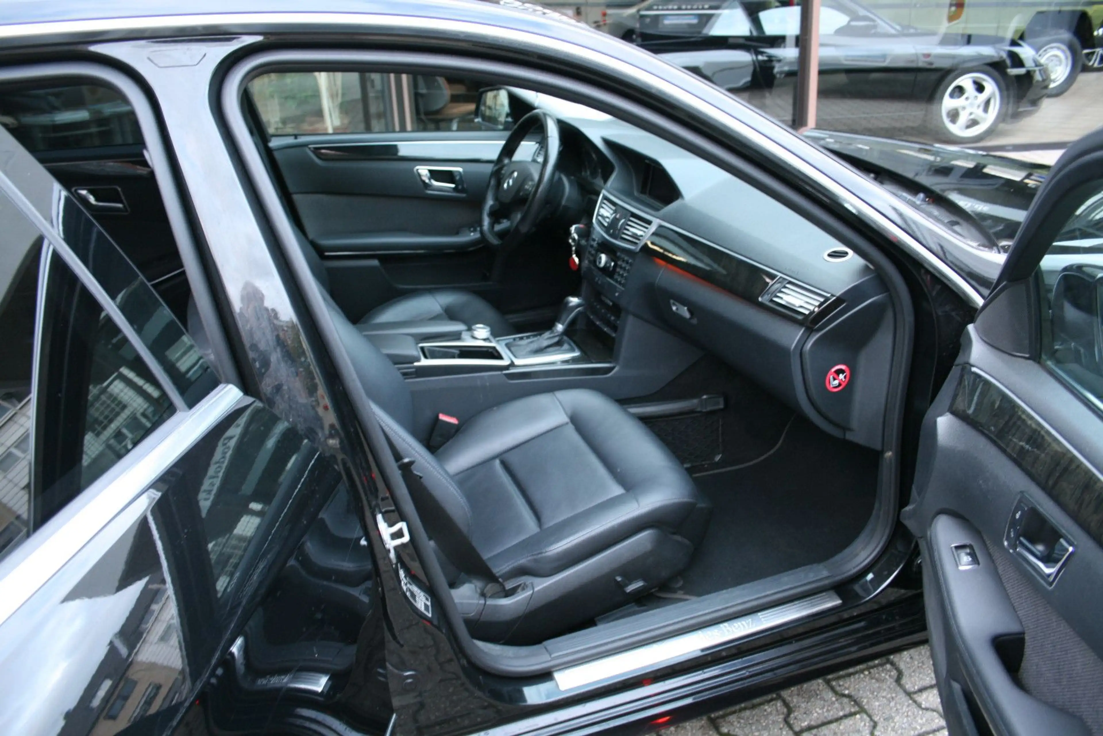 Mercedes-Benz E 220 CDI Avangarde Automatik BlueEfficiency Nav — photo 9