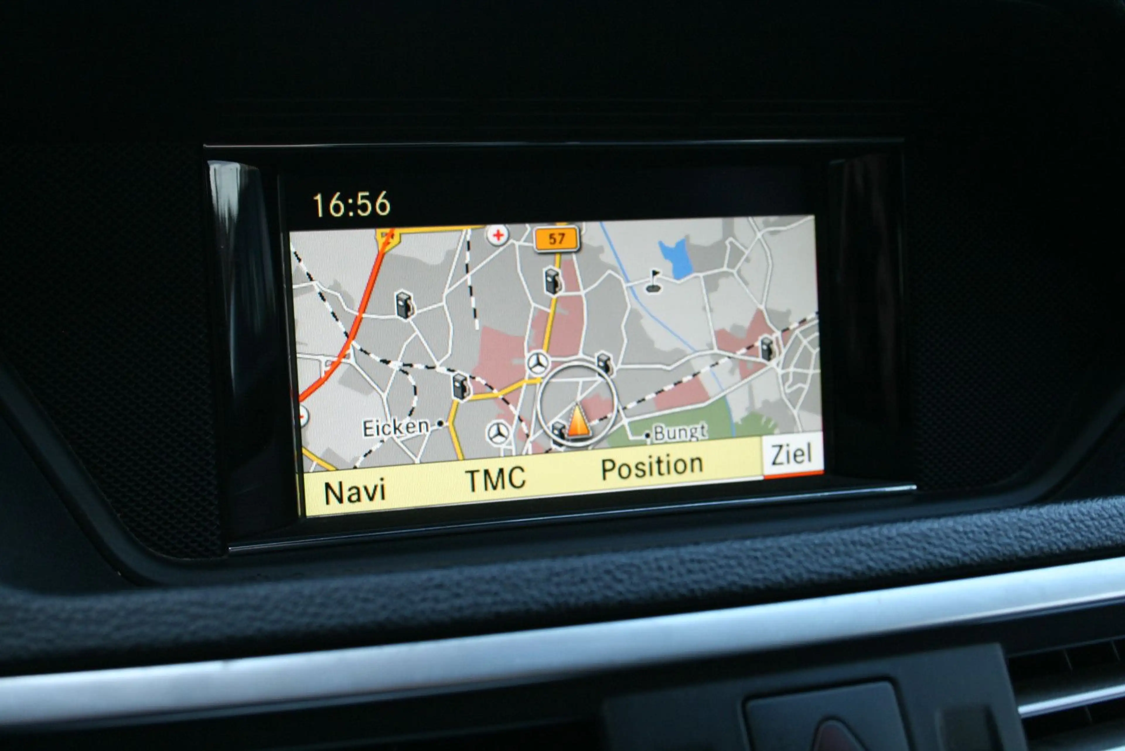 Mercedes-Benz E 220 CDI Avangarde Automatik BlueEfficiency Nav — photo 18