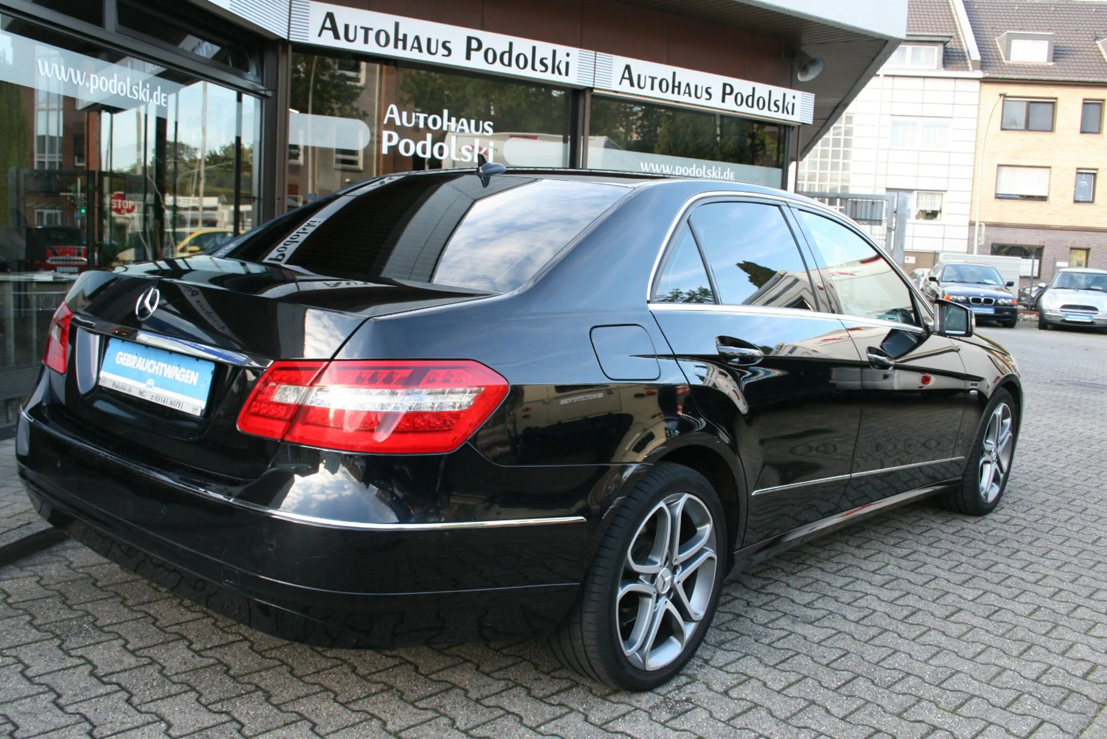 Mercedes-Benz E 220 CDI Avangarde Automatik BlueEfficiency Nav — photo 4