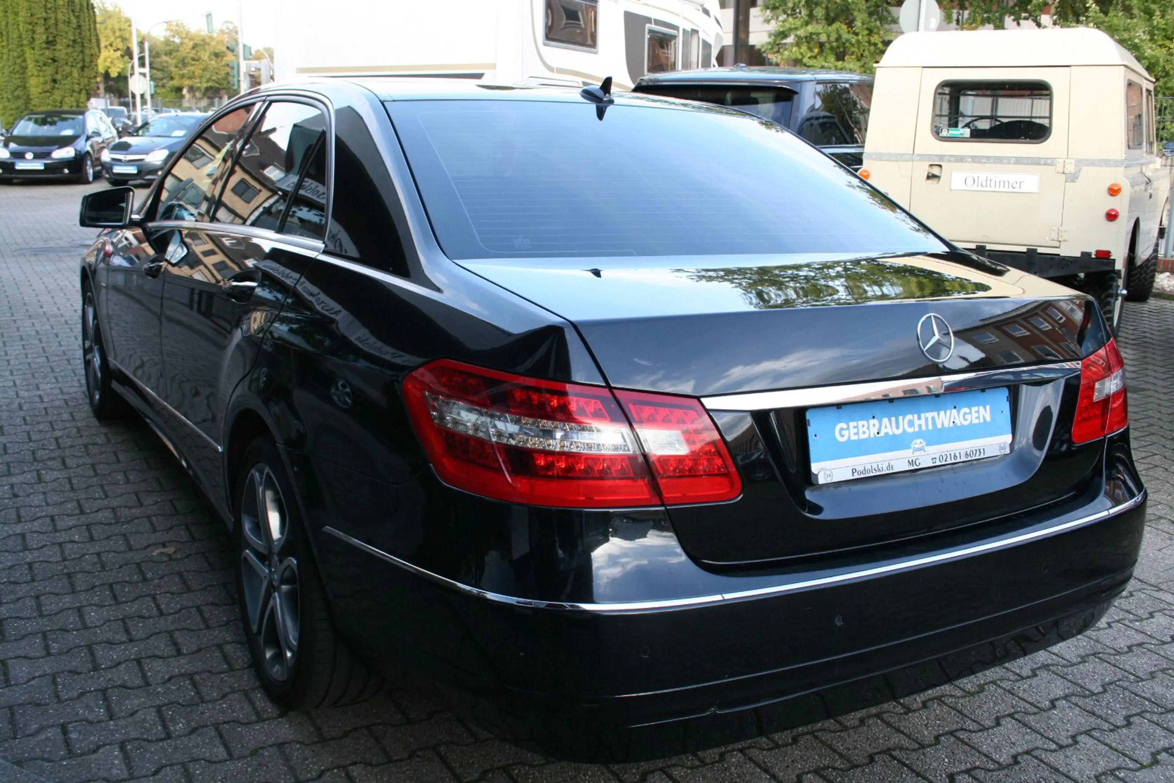 Mercedes-Benz E 220 CDI Avangarde Automatik BlueEfficiency Nav — photo 2