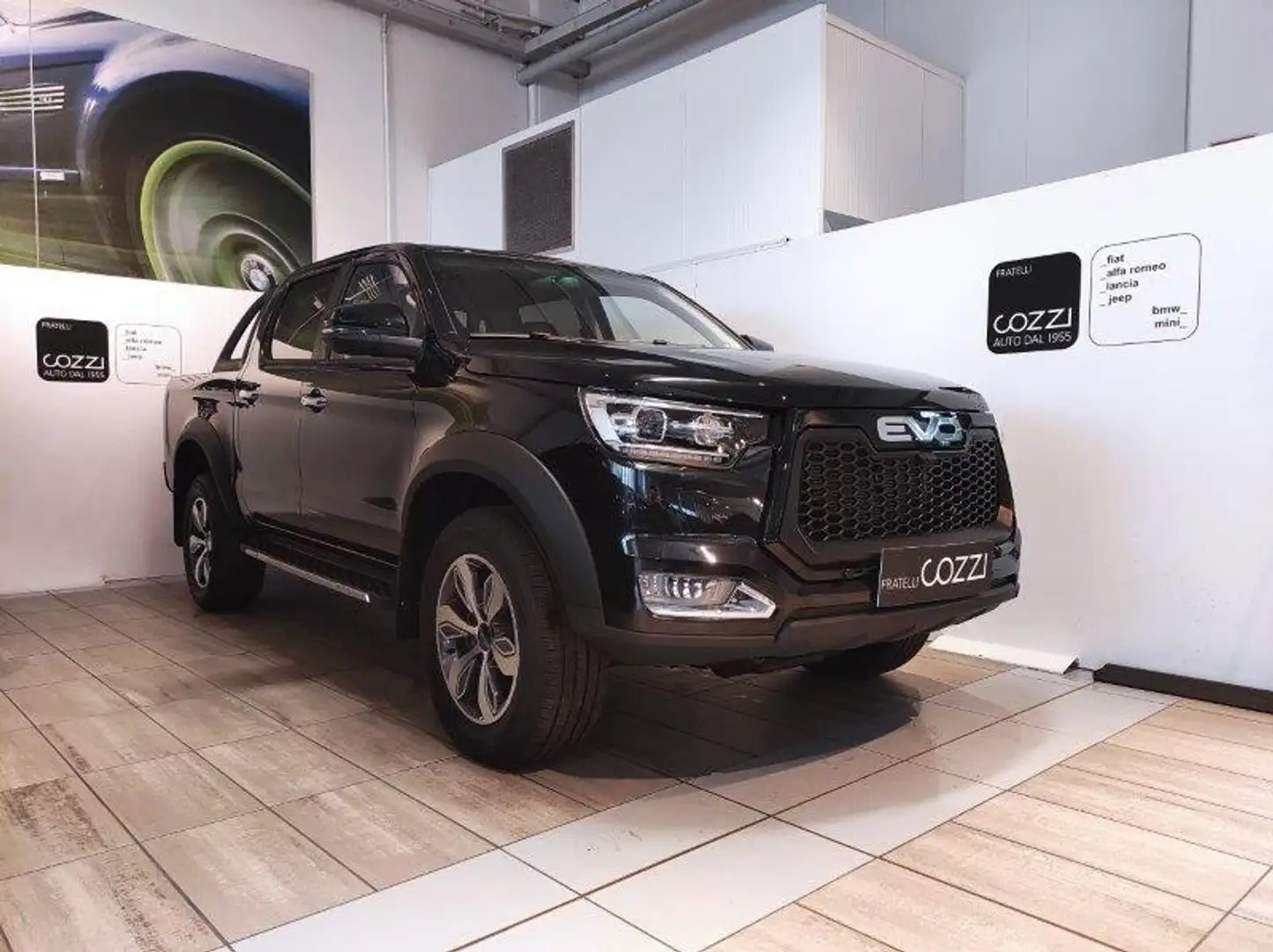 EVO Cross4 CROSS 4 PICKUP 2.0 4X4 MT Schwarz - 1