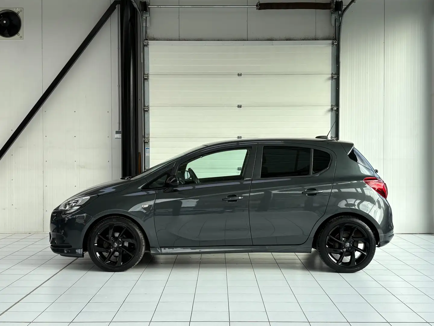 Opel Corsa 1.4i *OPC*XENON*GPS*CAMERA*CARPLAY*JANTE* Gris - 2