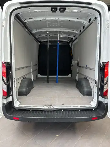 Ford Transit view 7