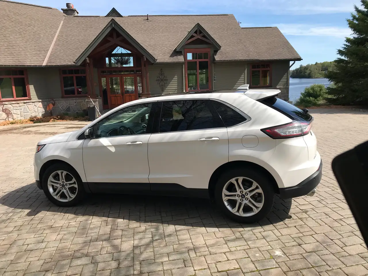 Ford Edge photo Ford Edge