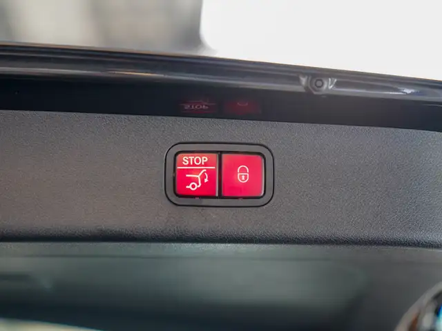 Mercedes-Benz E-Class view 13