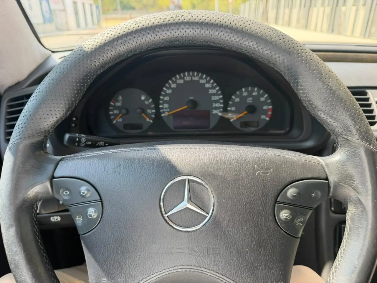 Mercedes-Benz CLK 200