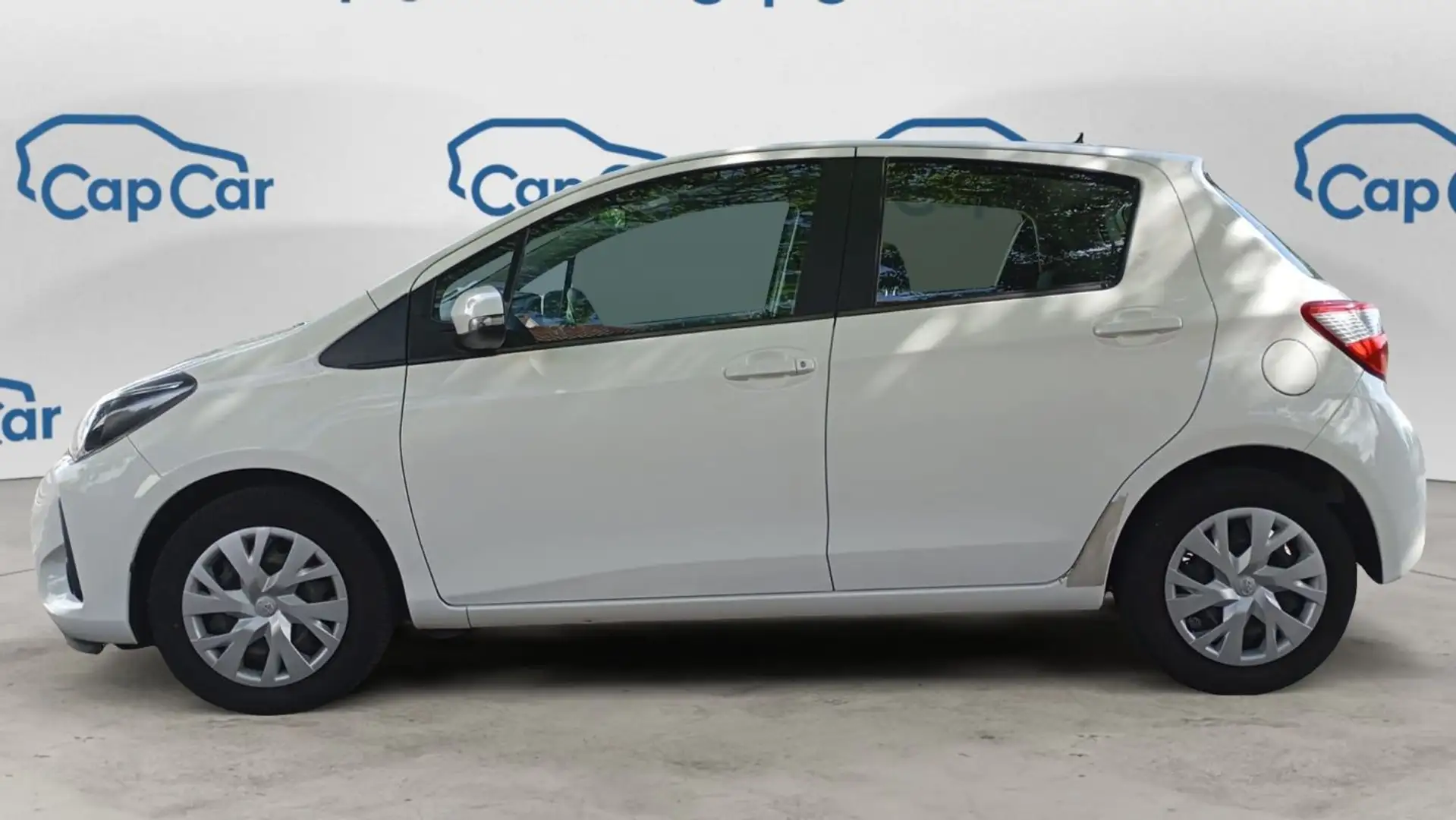 Toyota Yaris 1.5 VVTi 111 France Connect Blanc - 2