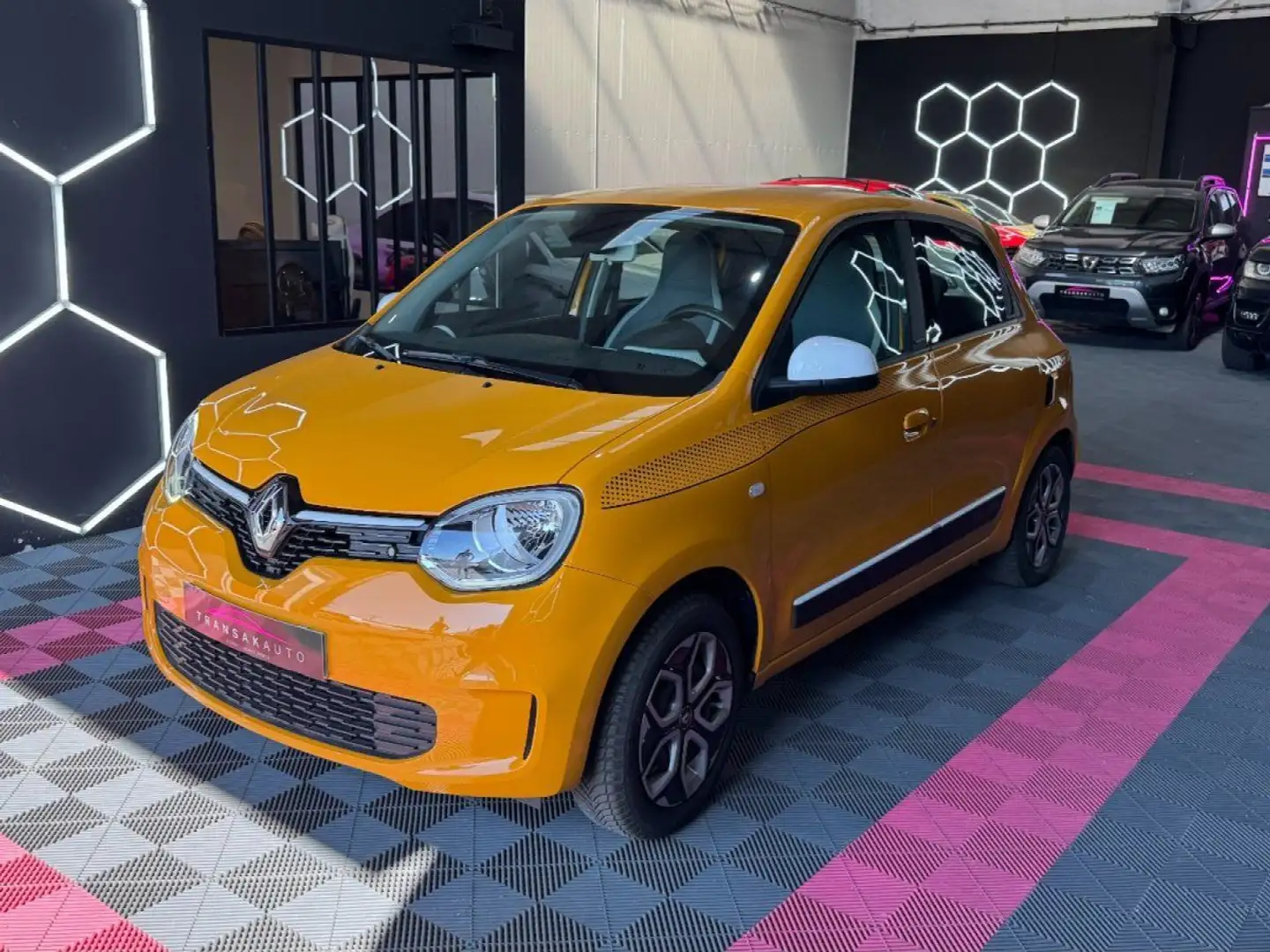 Renault Twingo III Limited TCe 0.9 95 ch ~ Climatisation ~ Radar  Jaune - 2