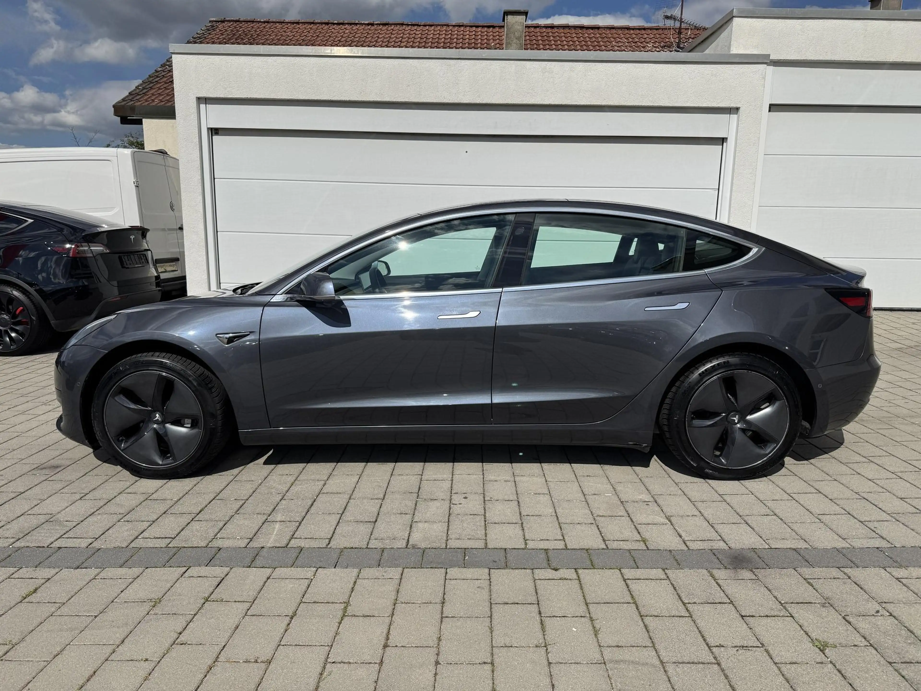 Tesla Model 3 Standard Range Plus 55 KWh RWD Enhanced Autopilot! — photo 7
