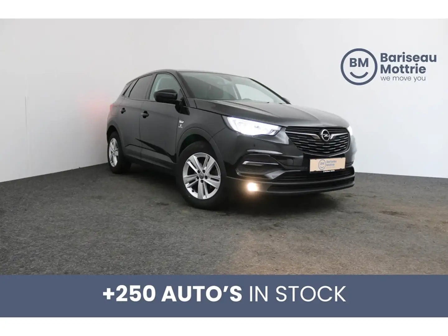 Opel Grandland X 1.2 TURBO AUTOMAAT EDITION *DAB*GPS*CARPLAY*CAMERA Zwart - 1