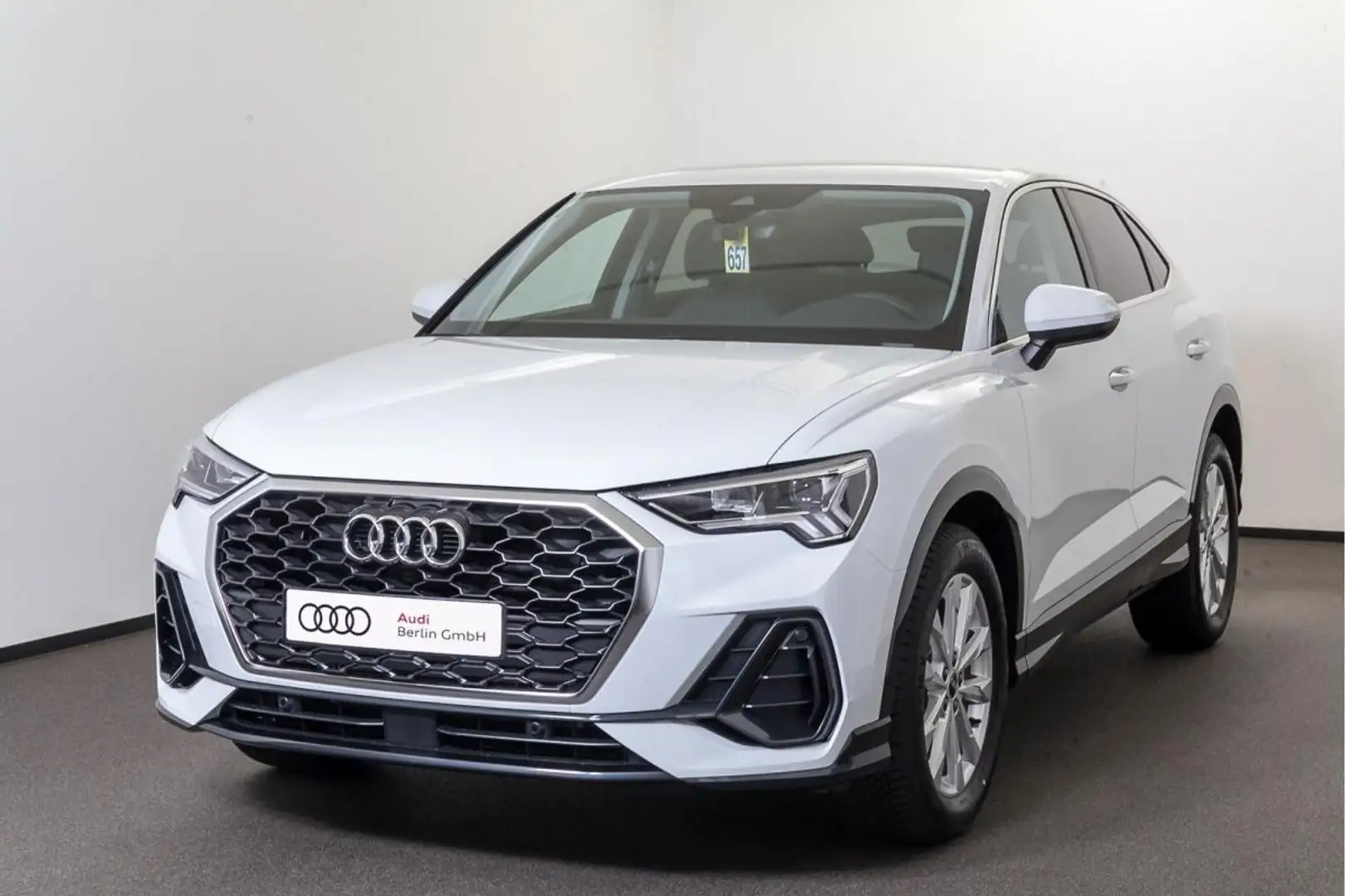 Audi Q3 35 TDI S tronic Weiß - 2