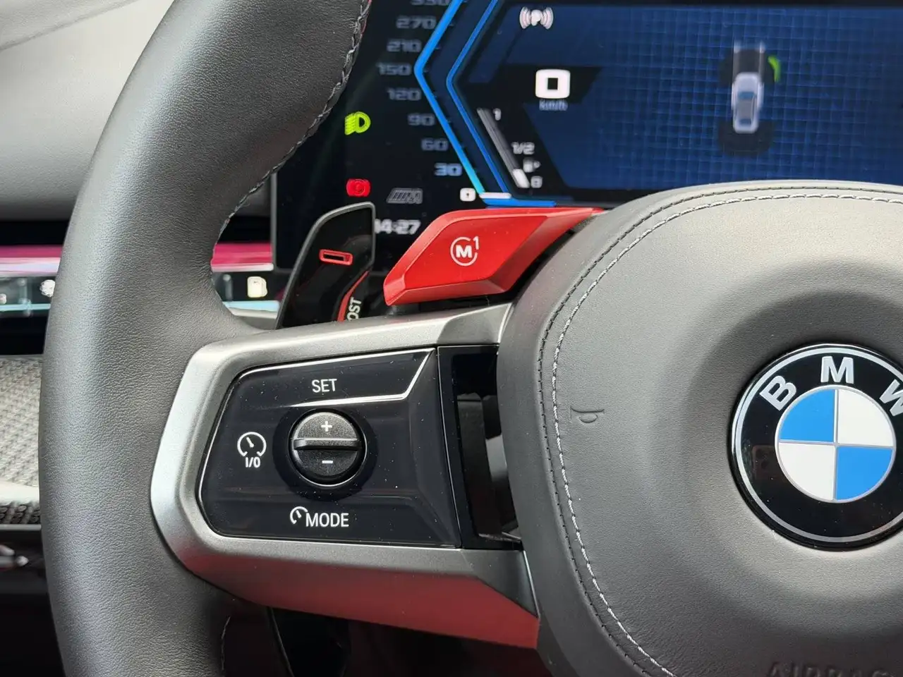 BMW M5 Carbon Bowers&Wilkins Akrapovic Head-Up 360° 6