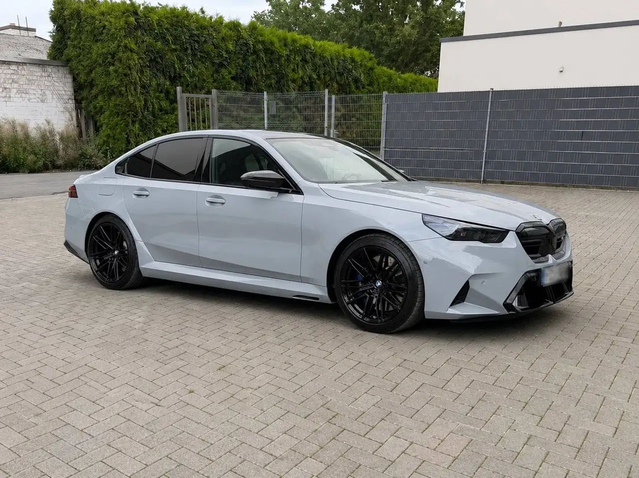 BMW M5 Carbon Bowers&Wilkins Akrapovic Head-Up 360° 2