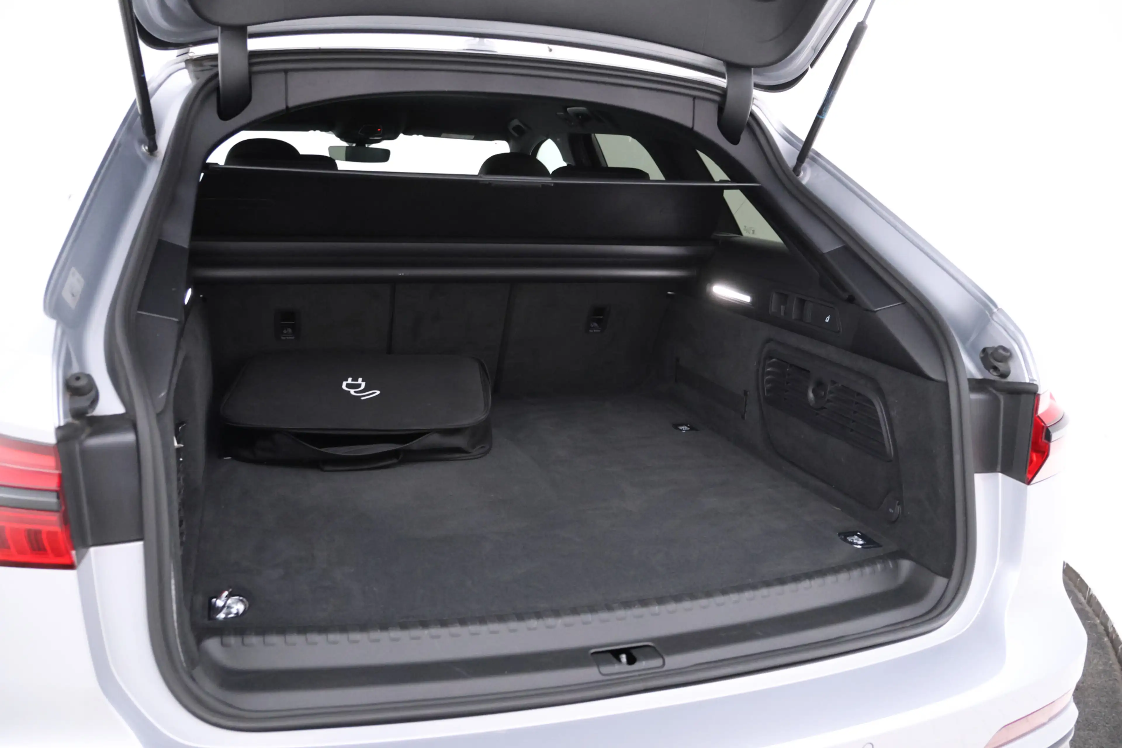 Audi A6 Avant 55 TFSI e quattro Competition S-line 262pk, — photo 15