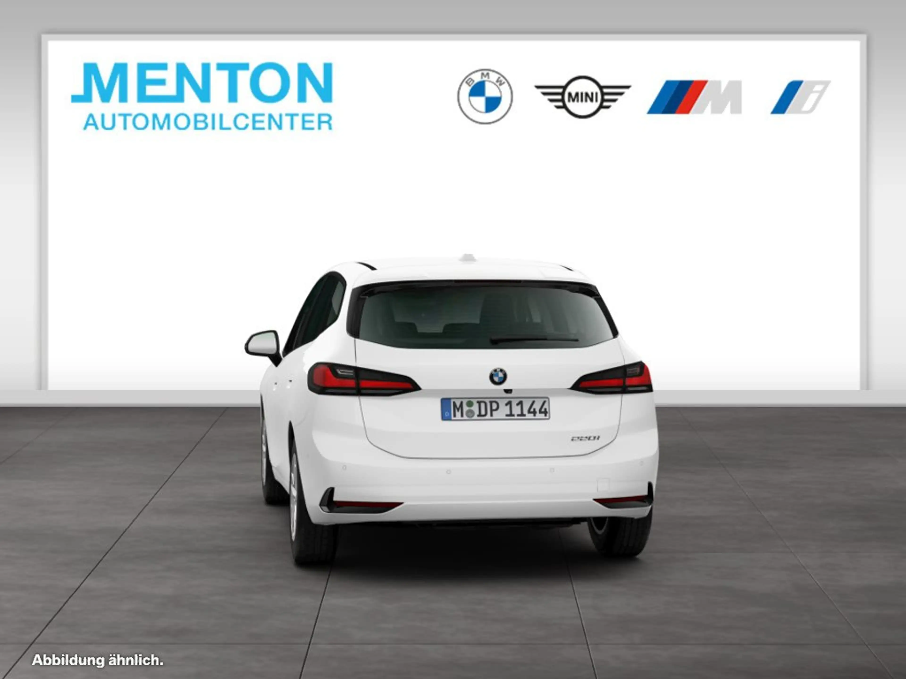 BMW 220 i — photo 8