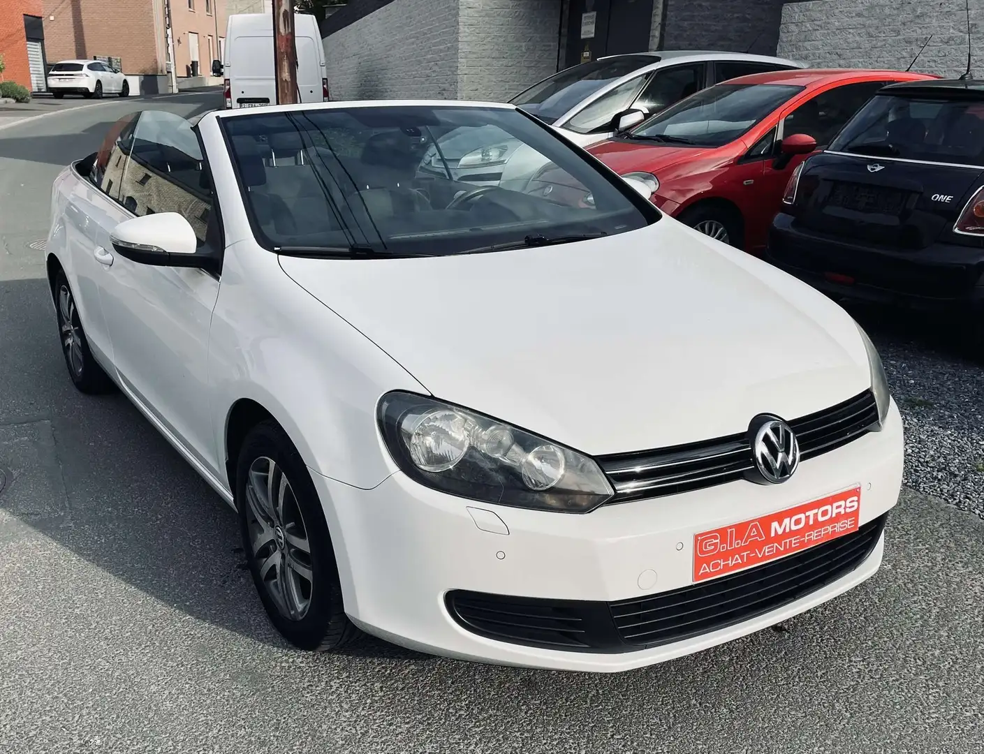 Volkswagen Golf Cabriolet 1.6 CR TDi - 1