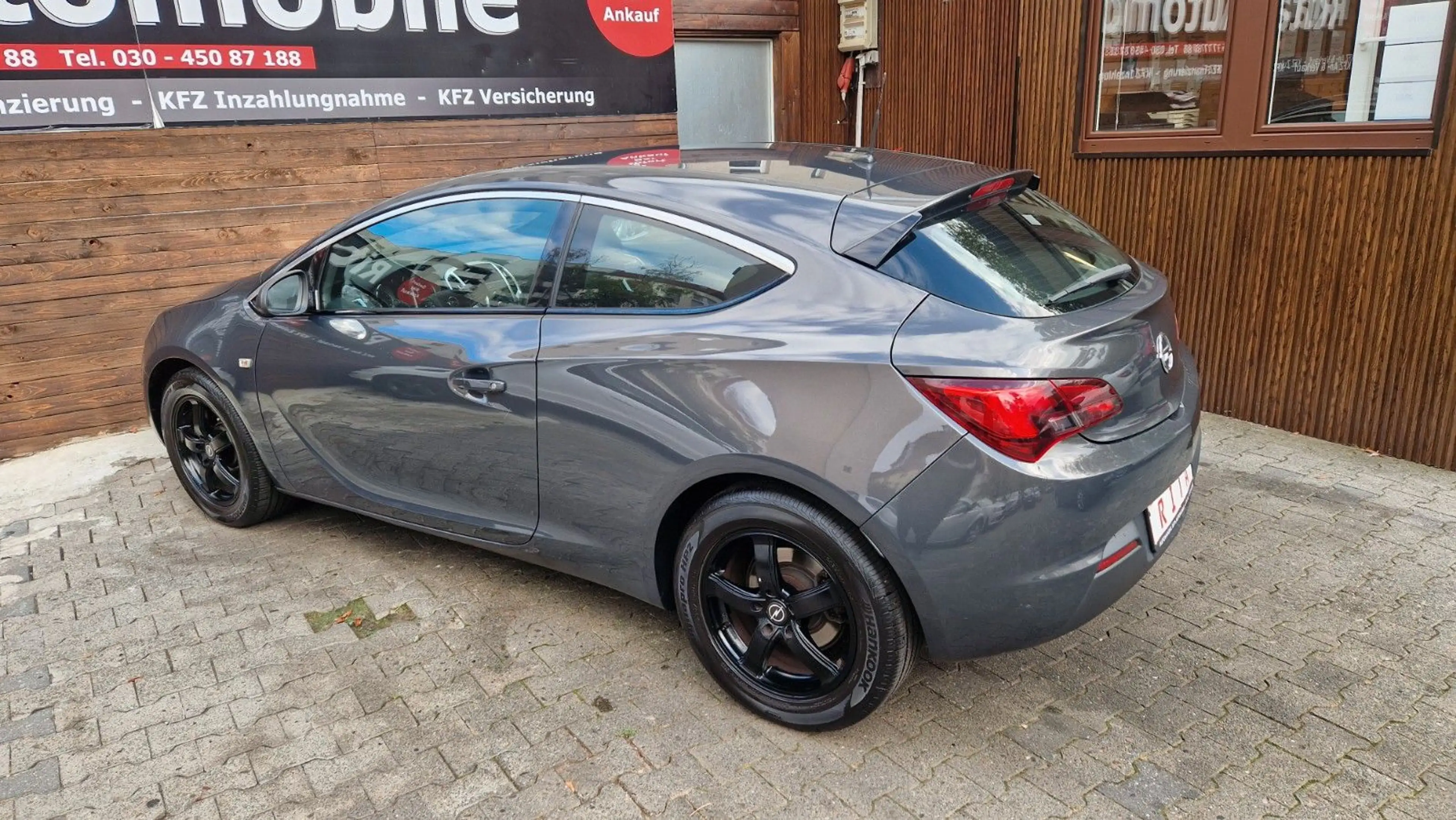 Opel Astra J GTC, Klima, Tempomat, Tüv Neu — photo 5
