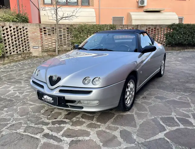 Alfa Romeo Spider 2.0 ts 16v L
