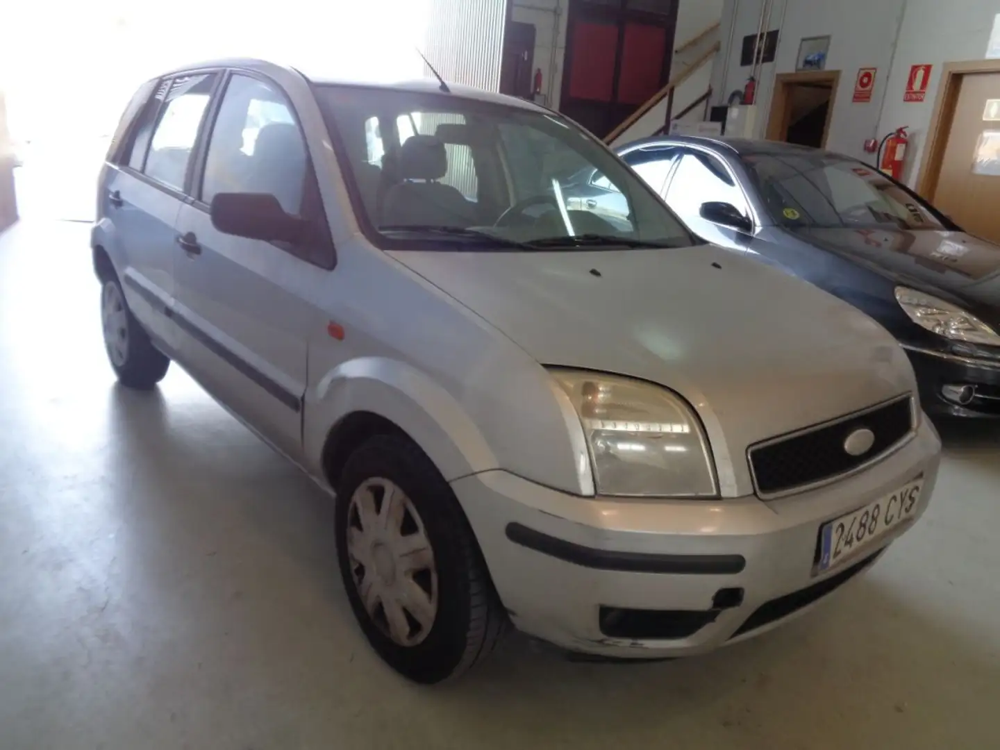 Ford Fusion 1.4TDCI Trend Szary - 2