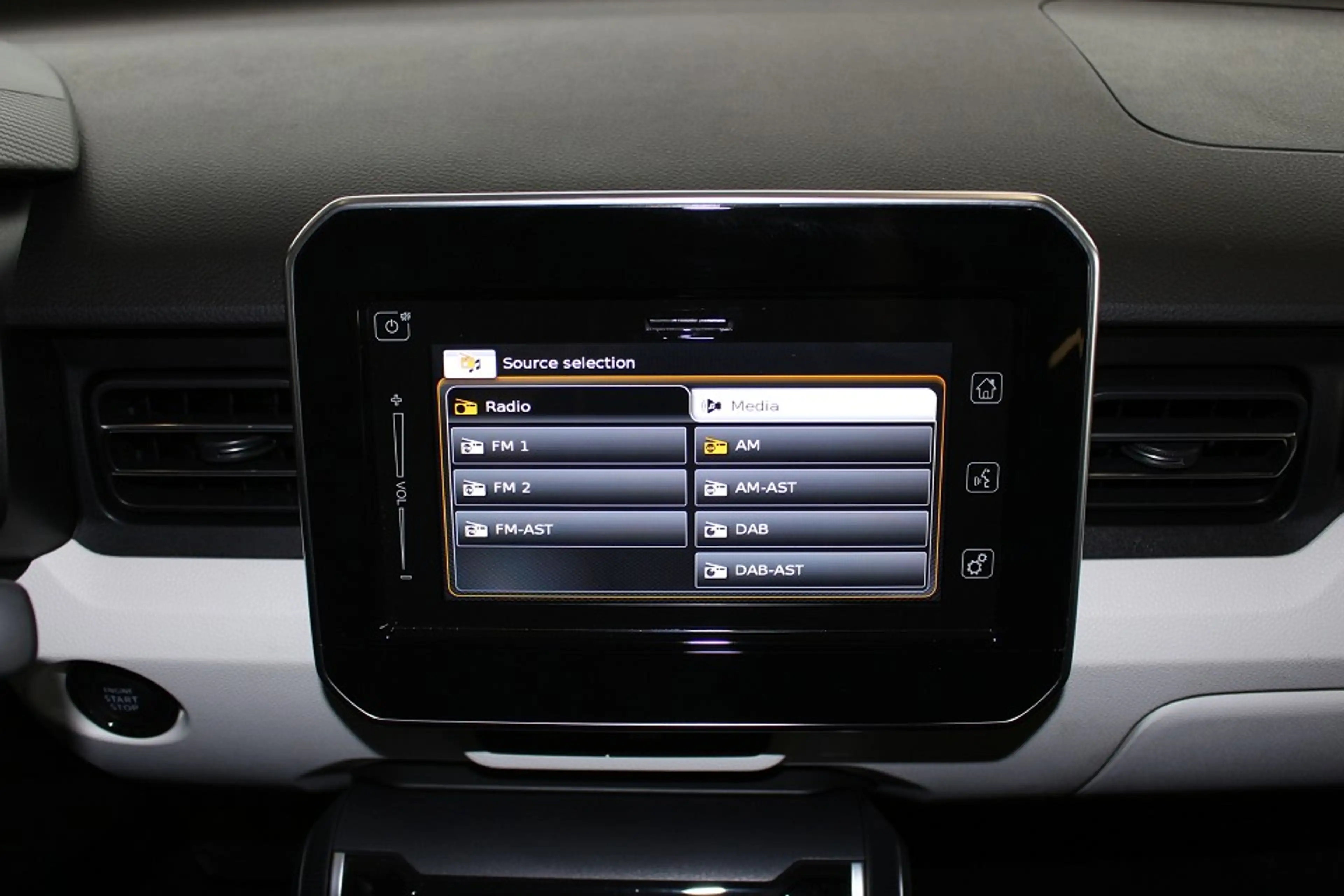 Suzuki Ignis 1.2 Comfort+ Automatik (AGS) NAVI KAM LED — photo 9