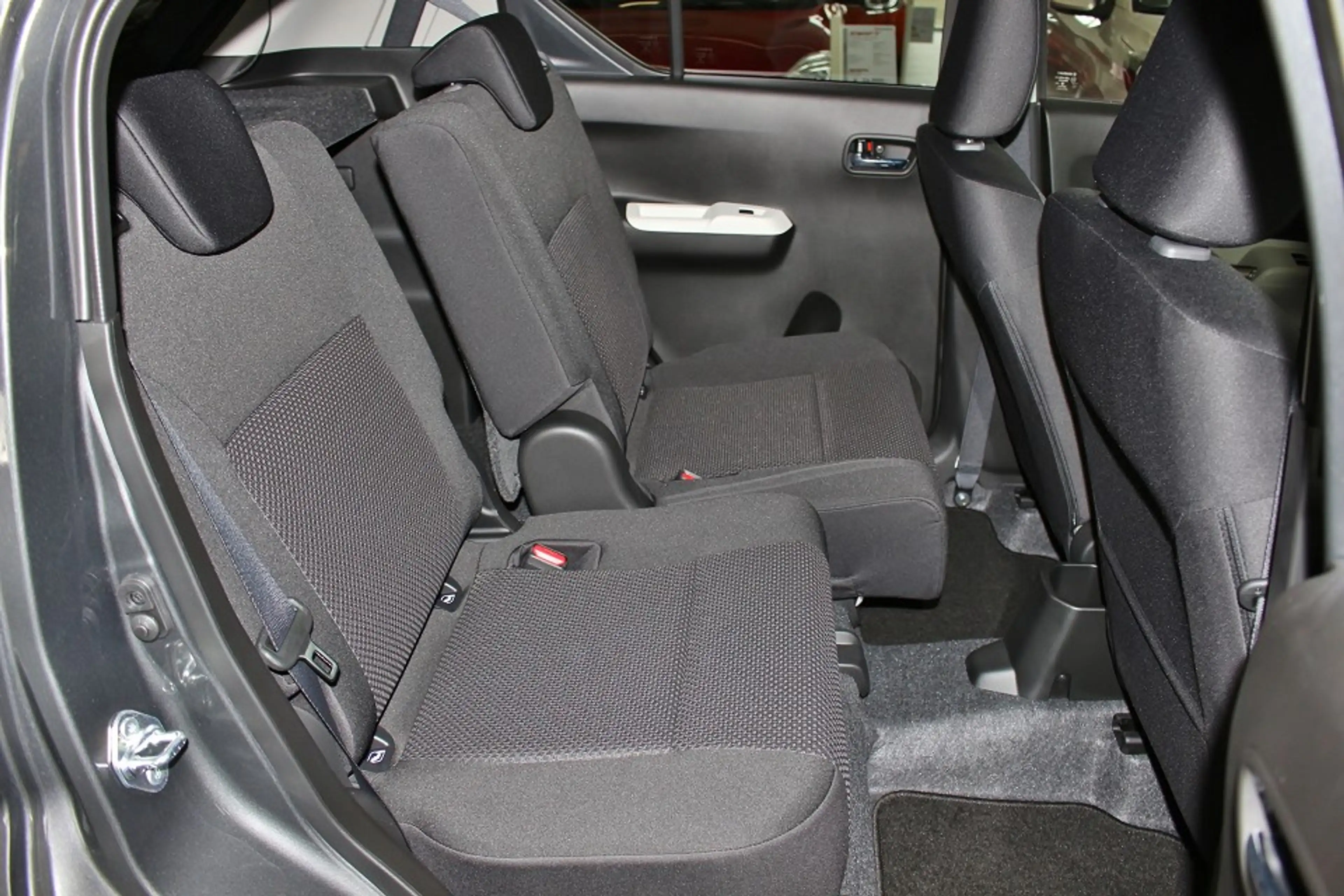 Suzuki Ignis 1.2 Comfort+ Automatik (AGS) NAVI KAM LED — photo 6