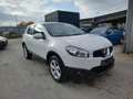 Nissan Qashqai 1.6 dCI Acenta+TÜV/05/2027+AHK+KLIMAAUTO Weiß - thumbnail 1