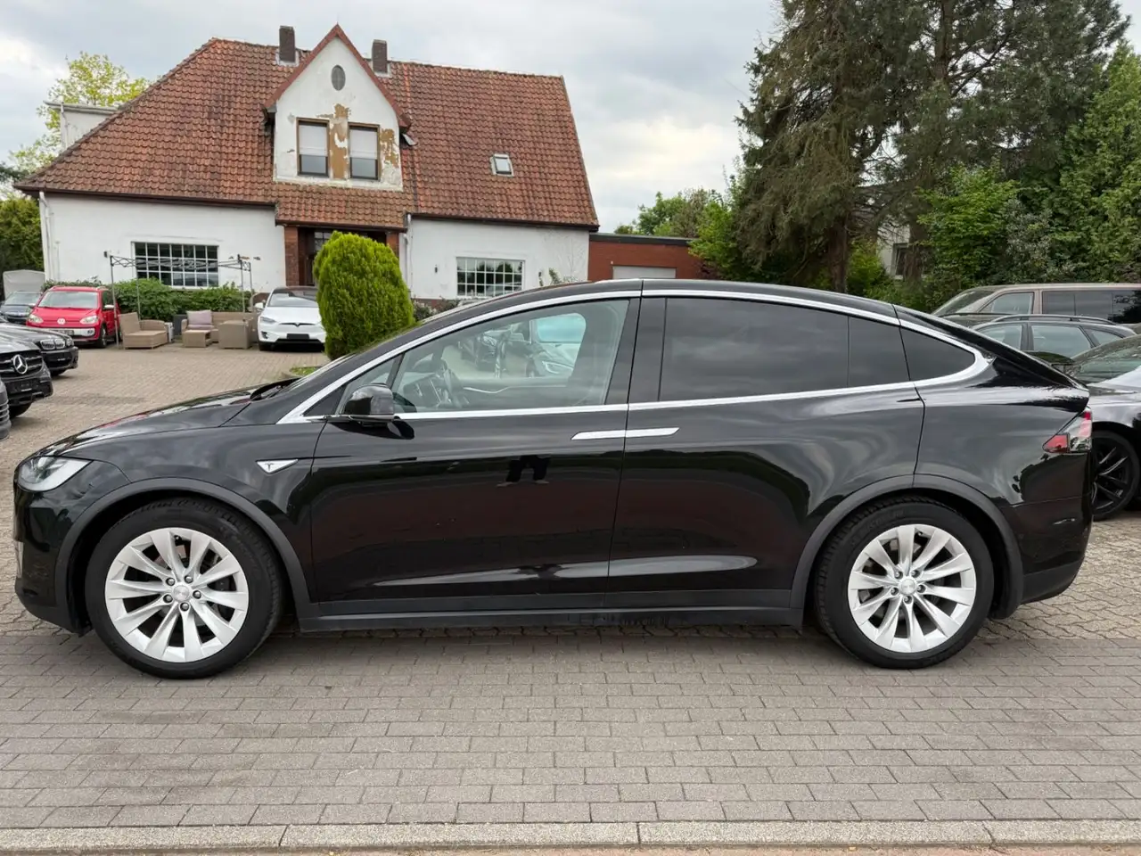 Tesla Model X