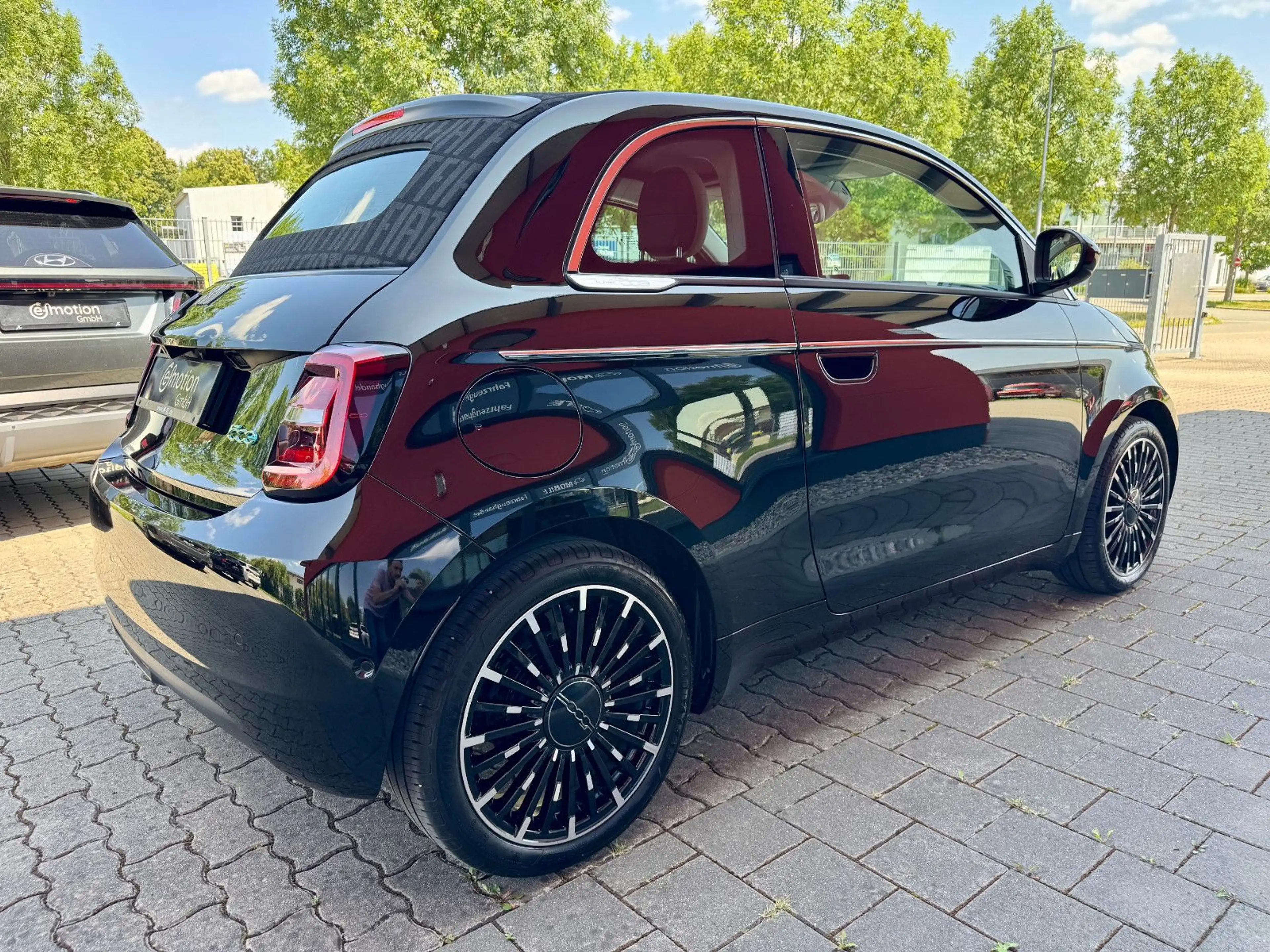 Fiat 500e La Prima*DAB+*LED*Leder*Winter Paket*ACC* — photo 5