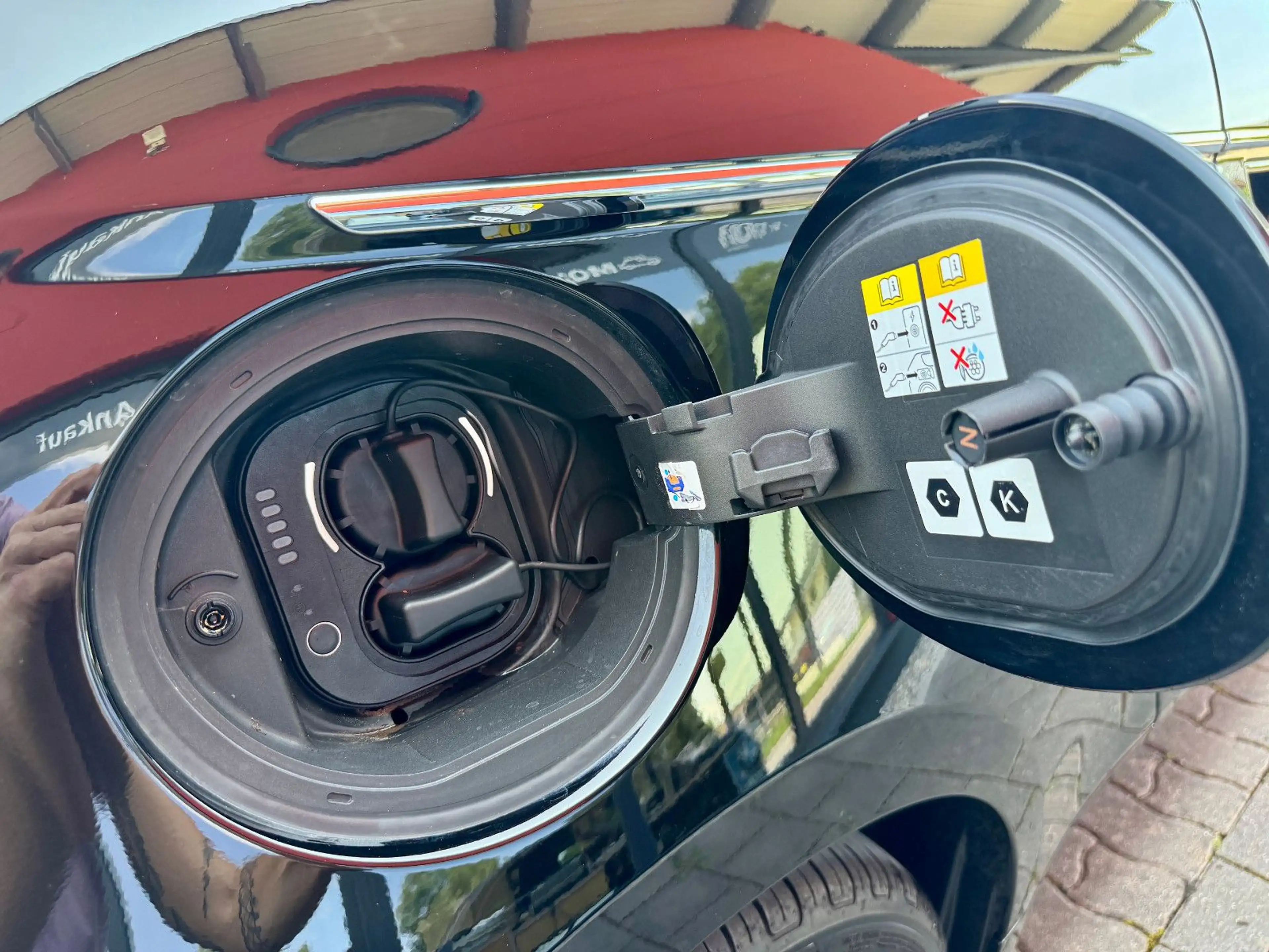 Fiat 500e La Prima*DAB+*LED*Leder*Winter Paket*ACC* — photo 13