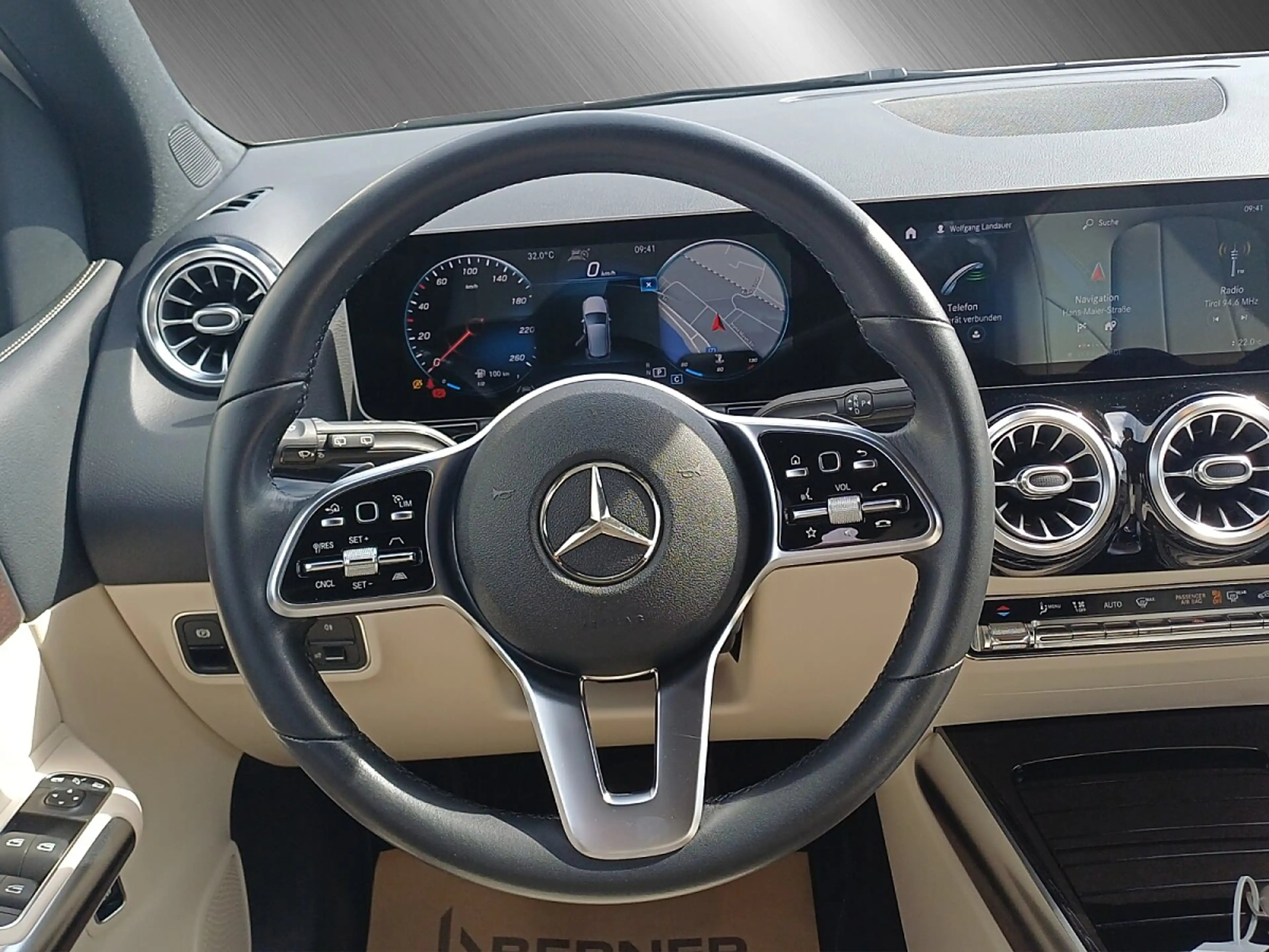 Mercedes-Benz B 220 4MATIC Aut. — photo 8