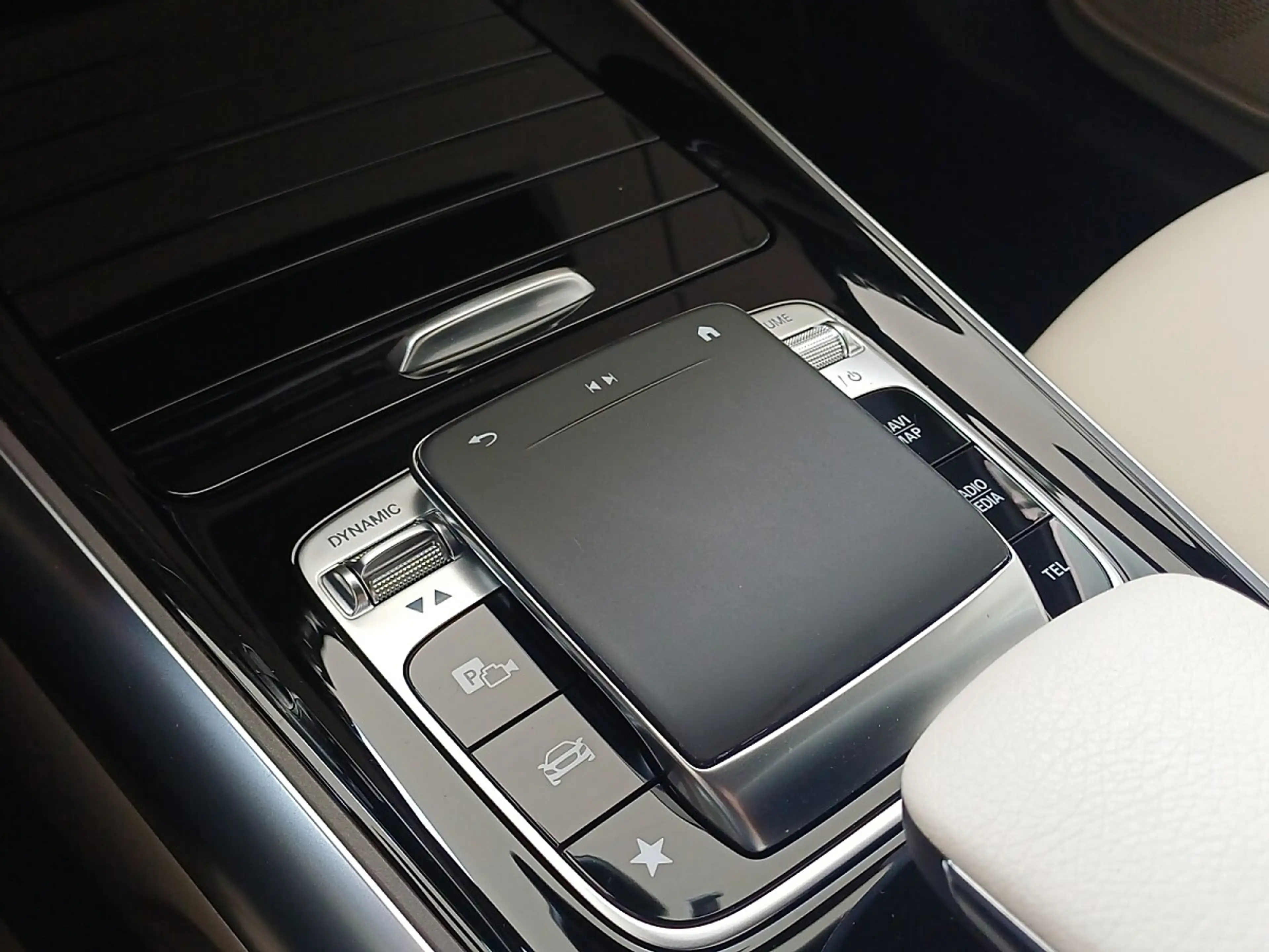 Mercedes-Benz B 220 4MATIC Aut. — photo 10
