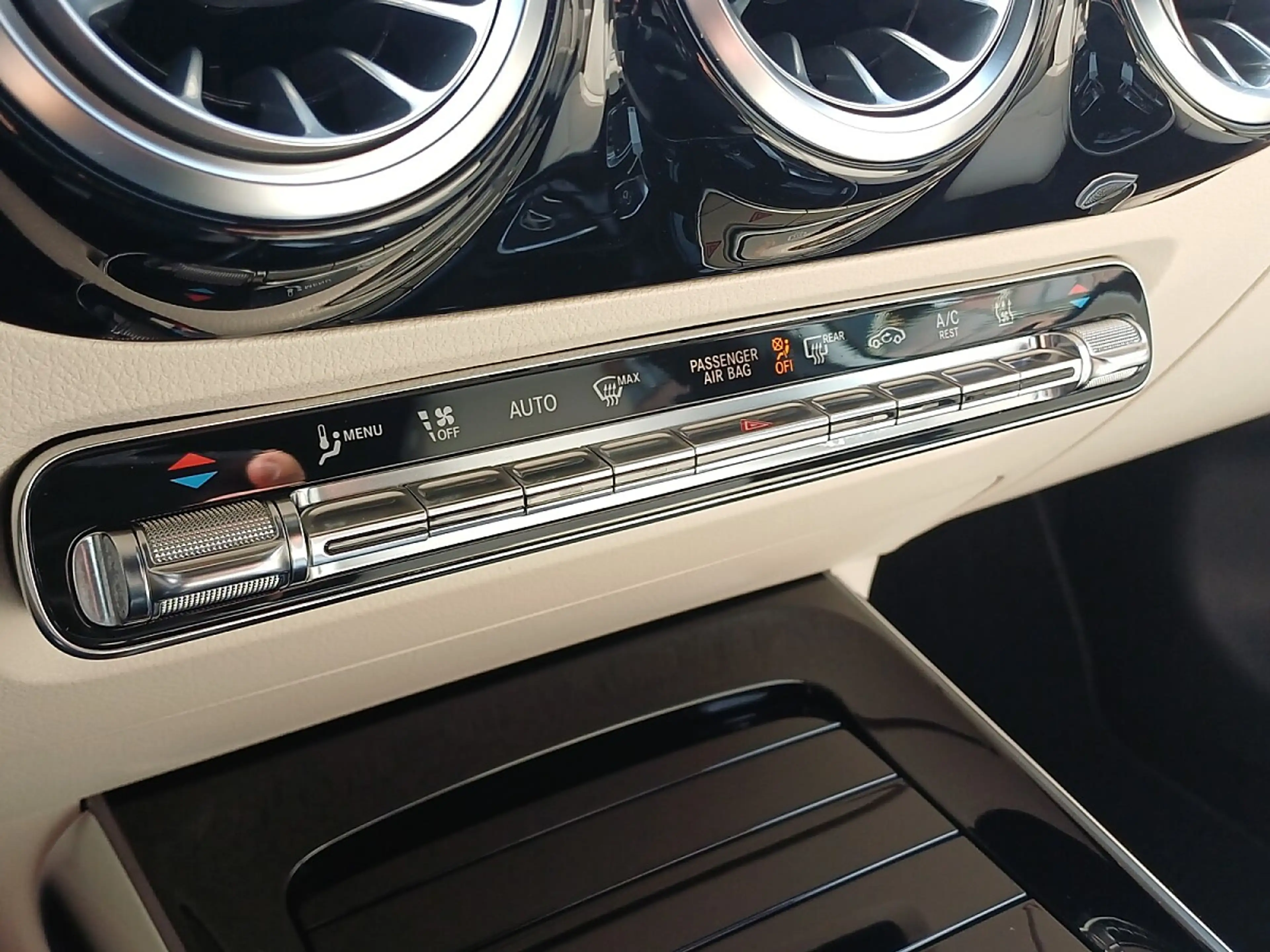 Mercedes-Benz B 220 4MATIC Aut. — photo 11
