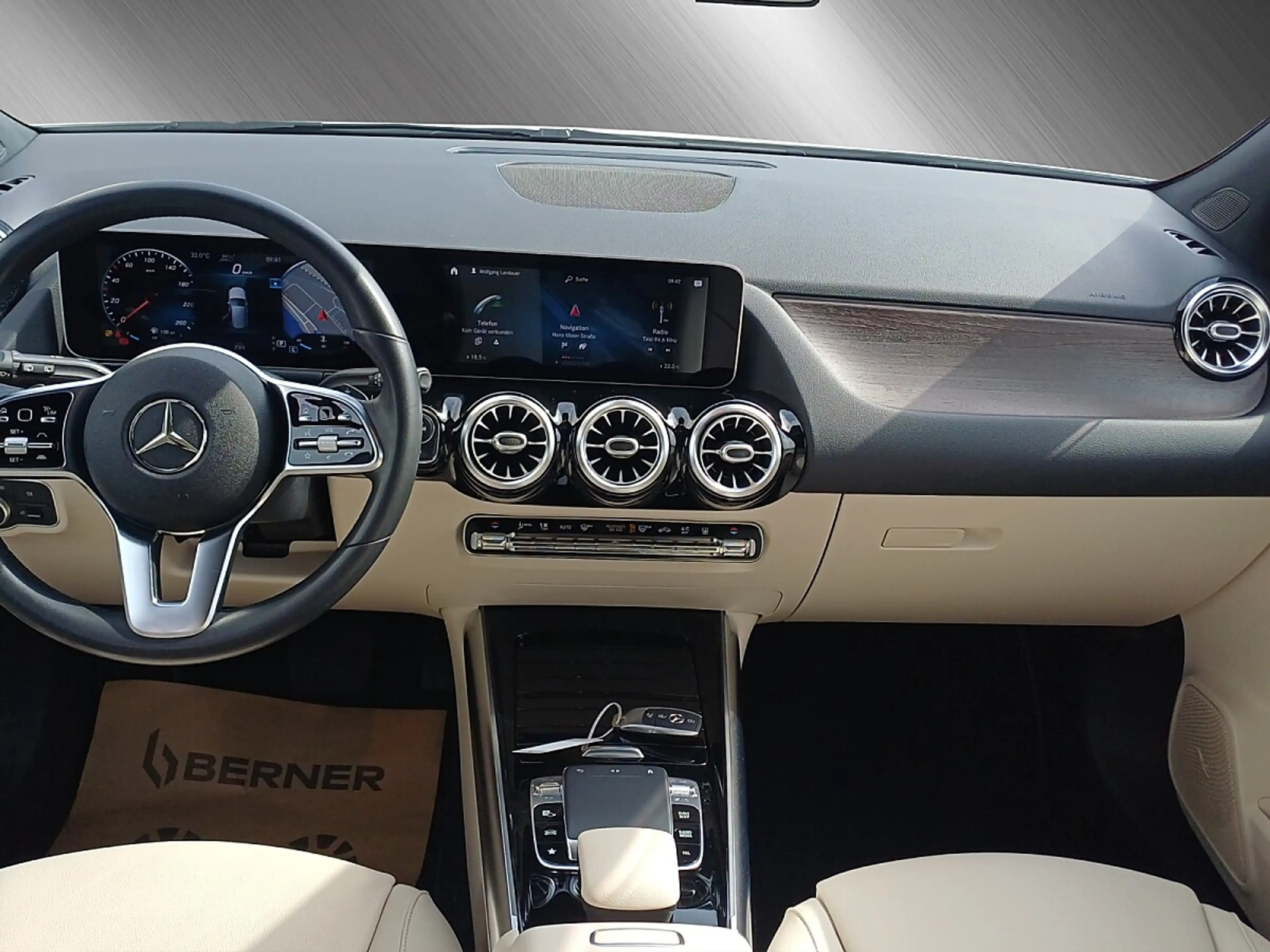 Mercedes-Benz B 220 4MATIC Aut. — photo 9