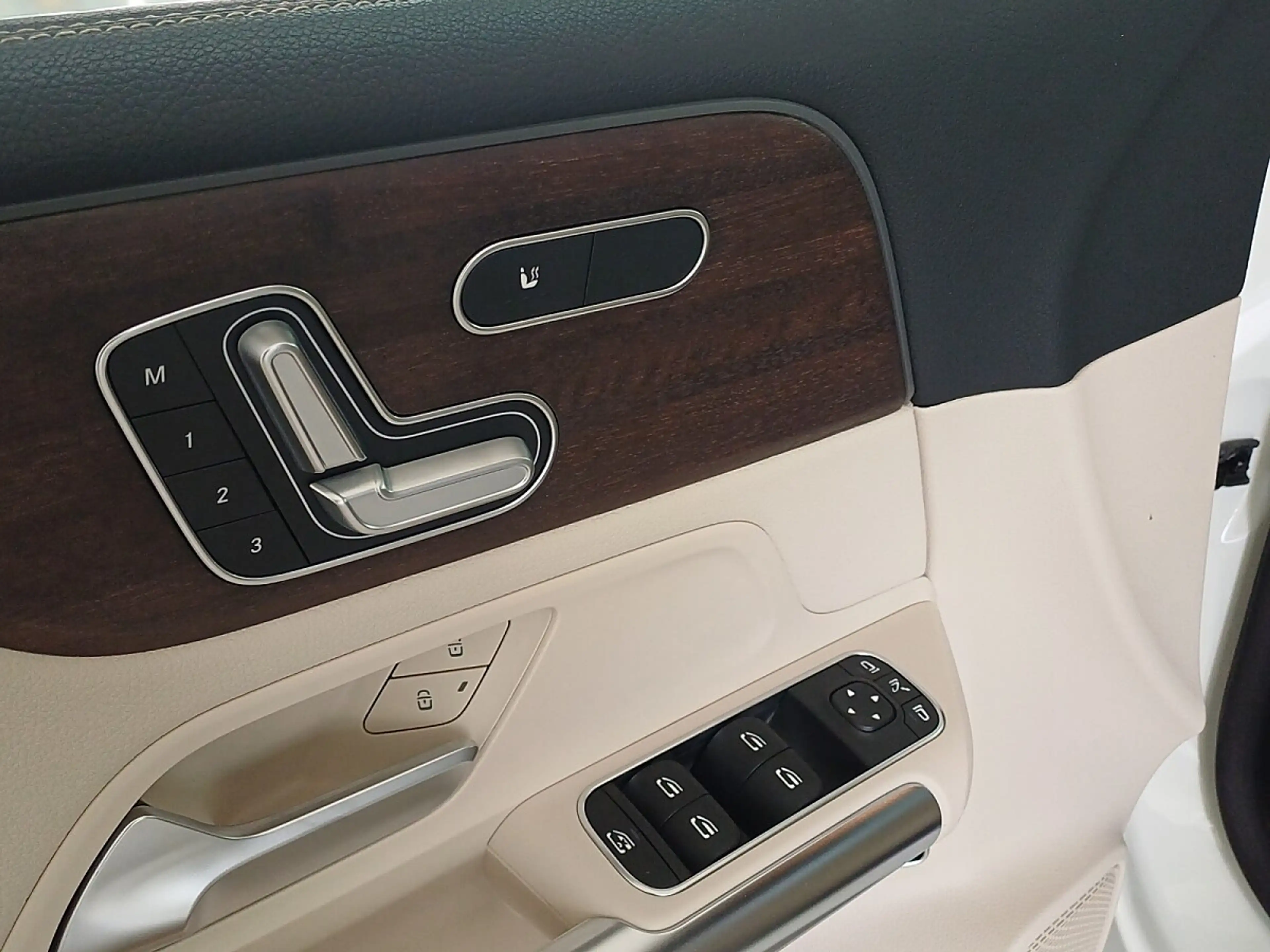 Mercedes-Benz B 220 4MATIC Aut. — photo 14