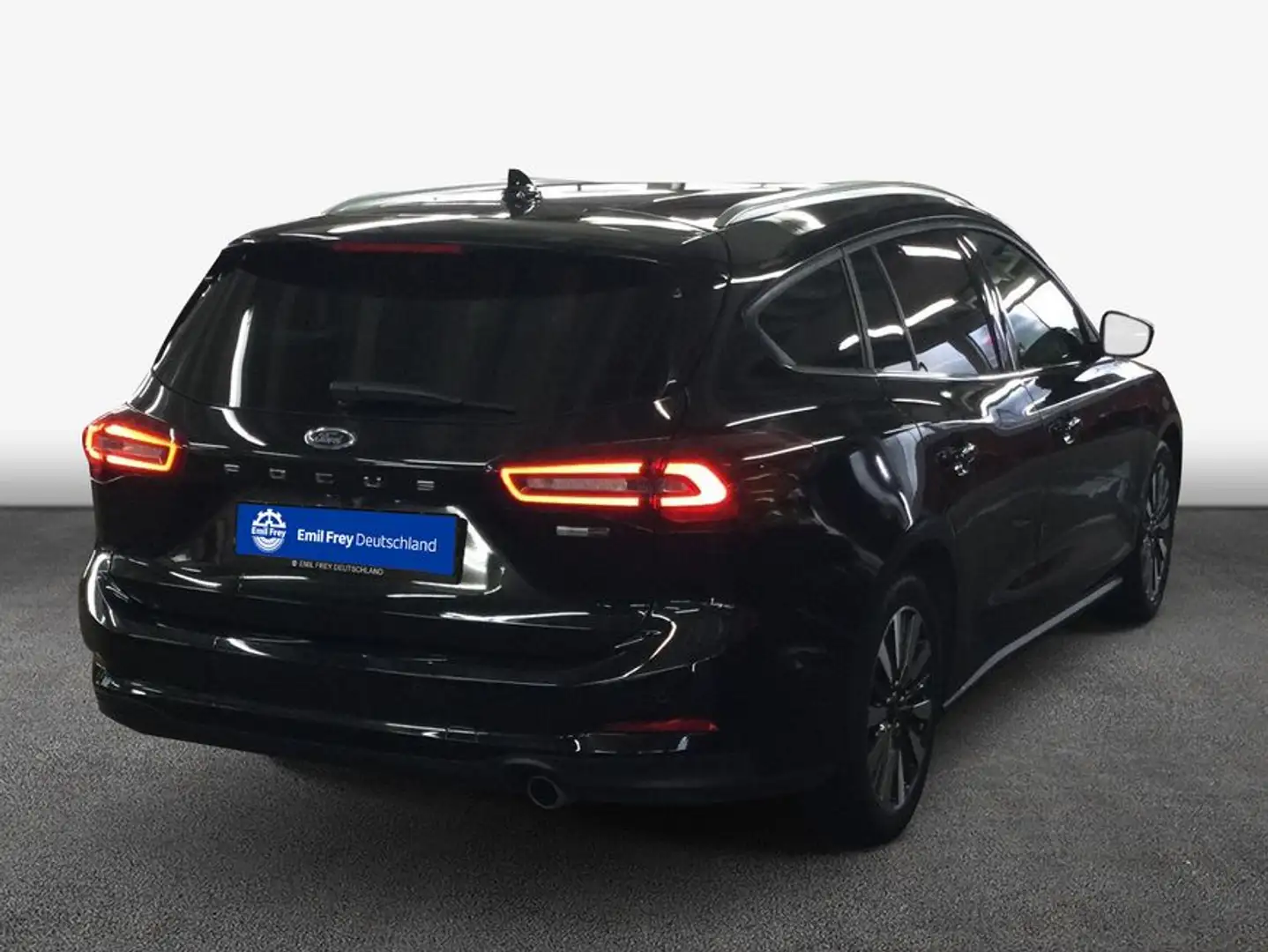 Ford Focus Turnier 1.0 EcoBoost Hybrid Aut. TITANIUM Noir - 2
