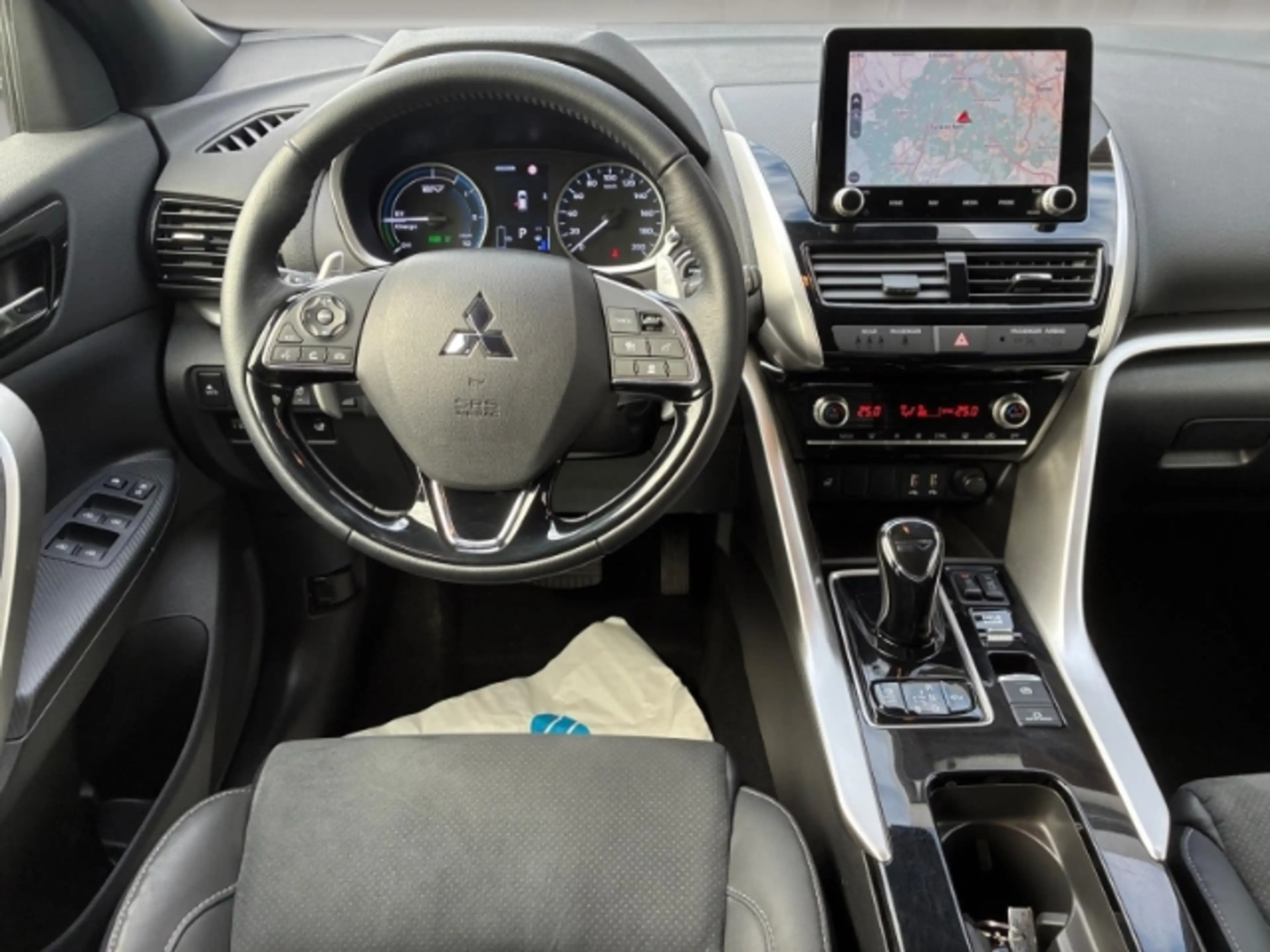 Mitsubishi Eclipse Cross 2.4 Intro Edition Plug-In-Hybrid/Allrad/LED/Klimaa — photo 11