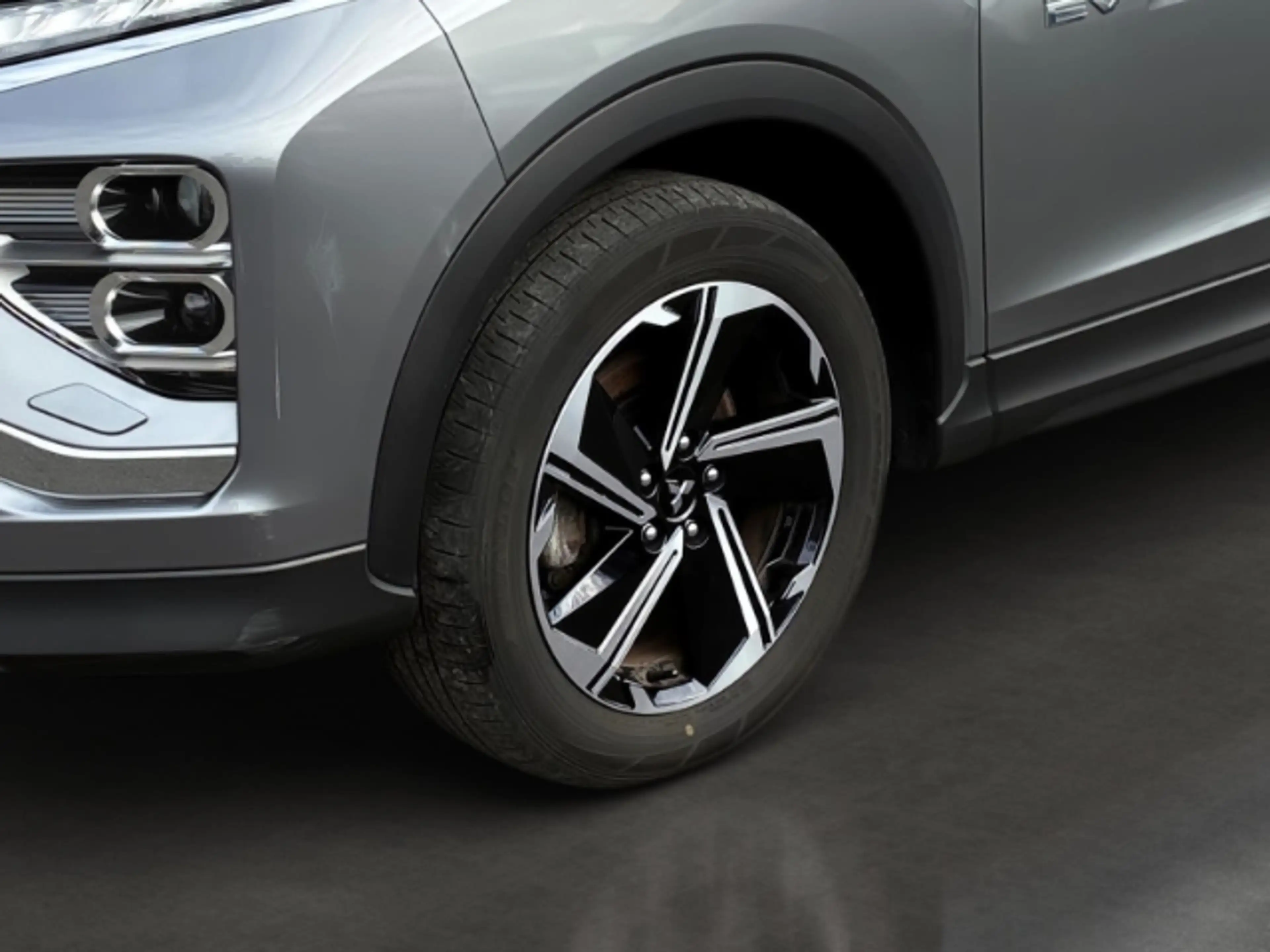 Mitsubishi Eclipse Cross 2.4 Intro Edition Plug-In-Hybrid/Allrad/LED/Klimaa — photo 7