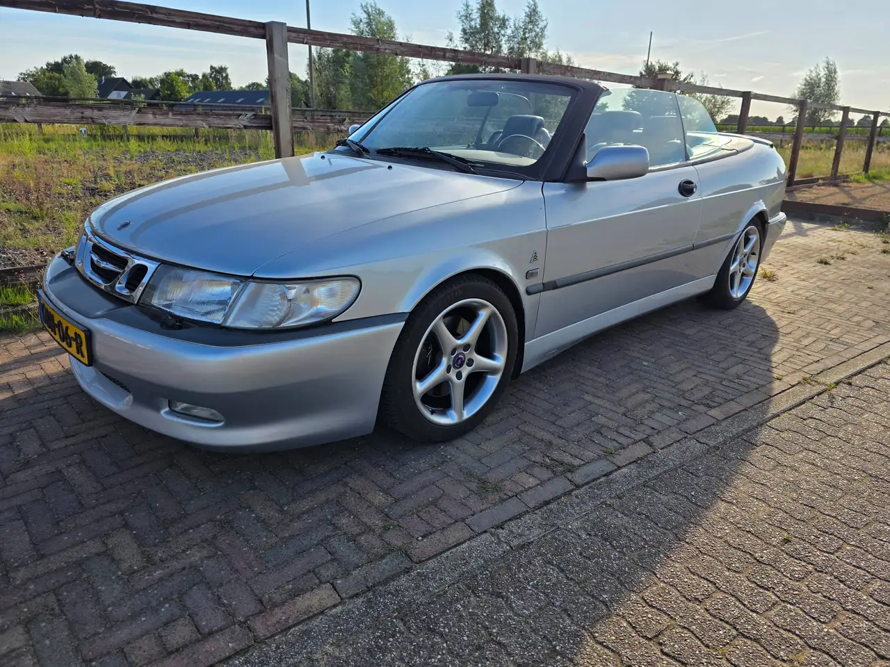 Saab 9-3 2.3 Turbo Viggen, foto 1