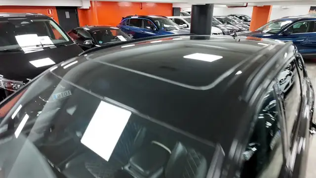 Audi Q7 view 14