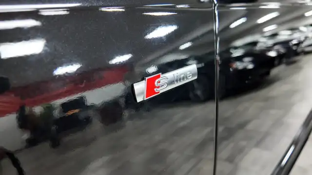 Audi Q7 view 13