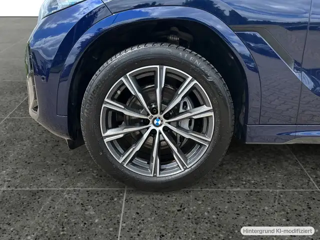 BMW X6 view 10